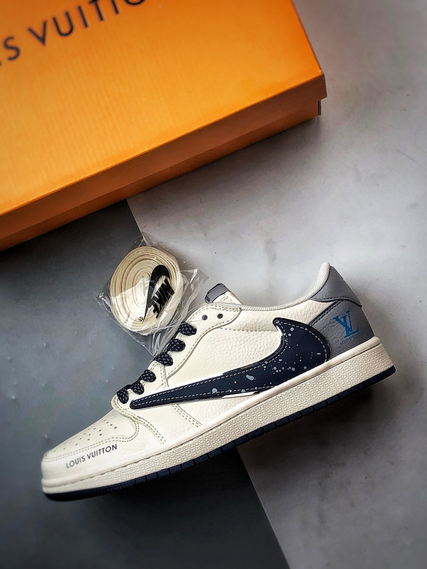 Air Jordan 1 Low ”高端定制” LV米灰深蓝雪花倒钩 ZH2598-242