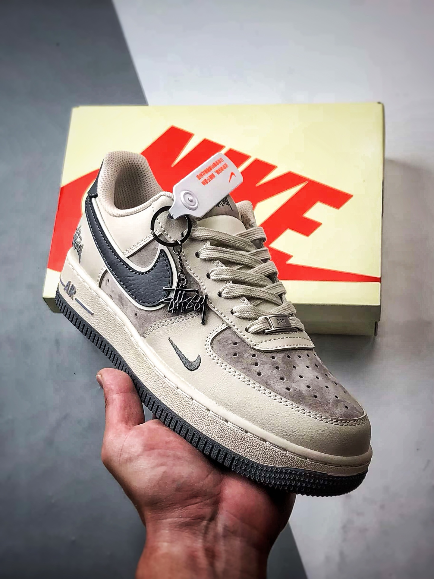 Stussy x Air Force 1 Low 米棕深灰 XX3168-126