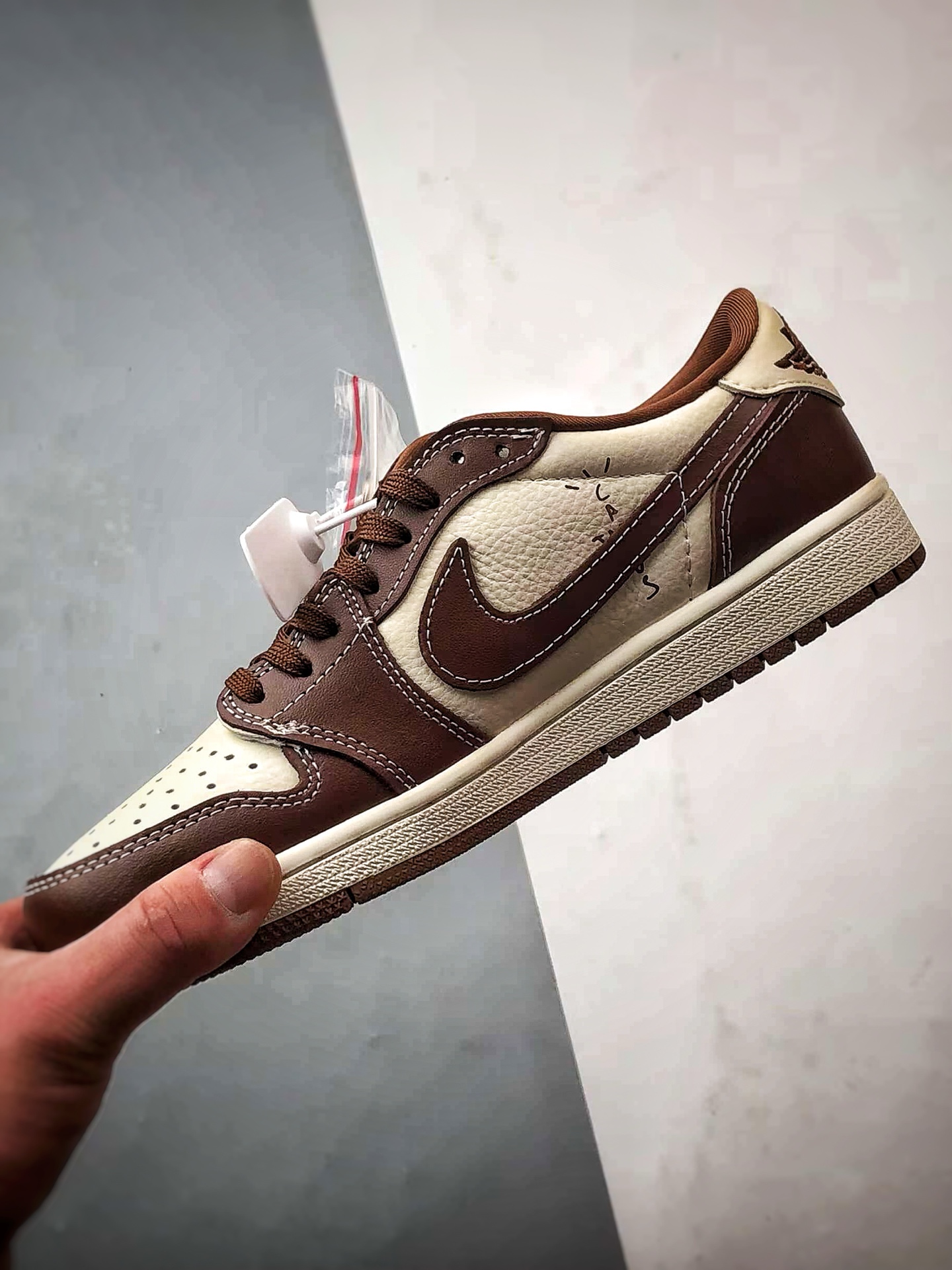 Air Jordan 1 Low ”高端定制” MLB米白棕倒钩 XS2024-014