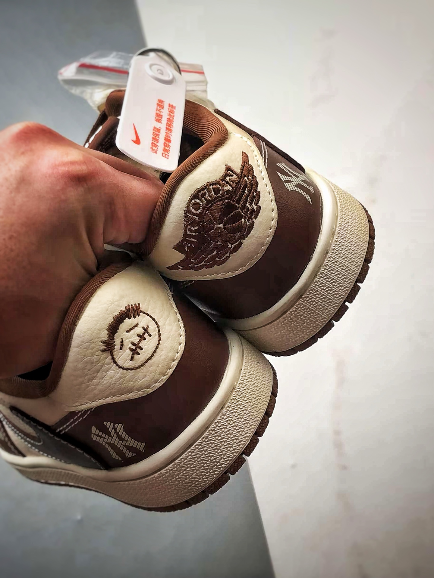 Air Jordan 1 Low ”高端定制” MLB米白棕倒钩 XS2024-014