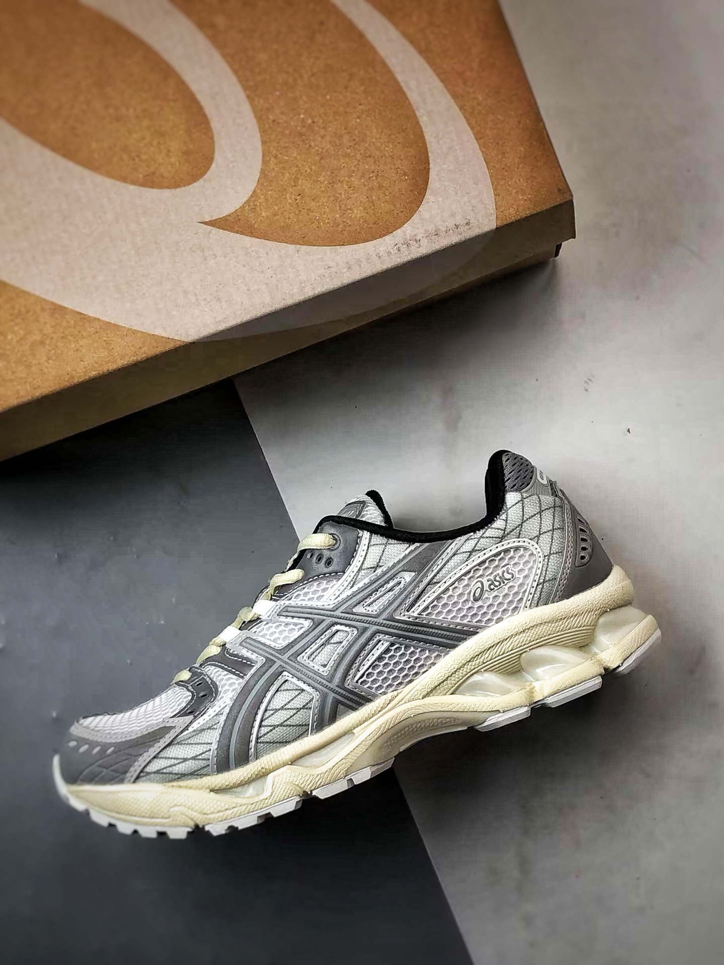 MIN-NANO x Asics Gel-Nimbus 10.1 白银 亚瑟士联名复古先锋潮流拼接休闲跑步鞋 1203A673-100