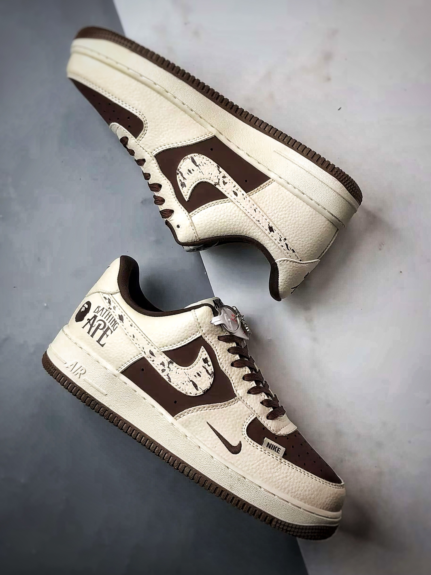 Bape x Air Force 1 Low 米白深棕 DF0188-061