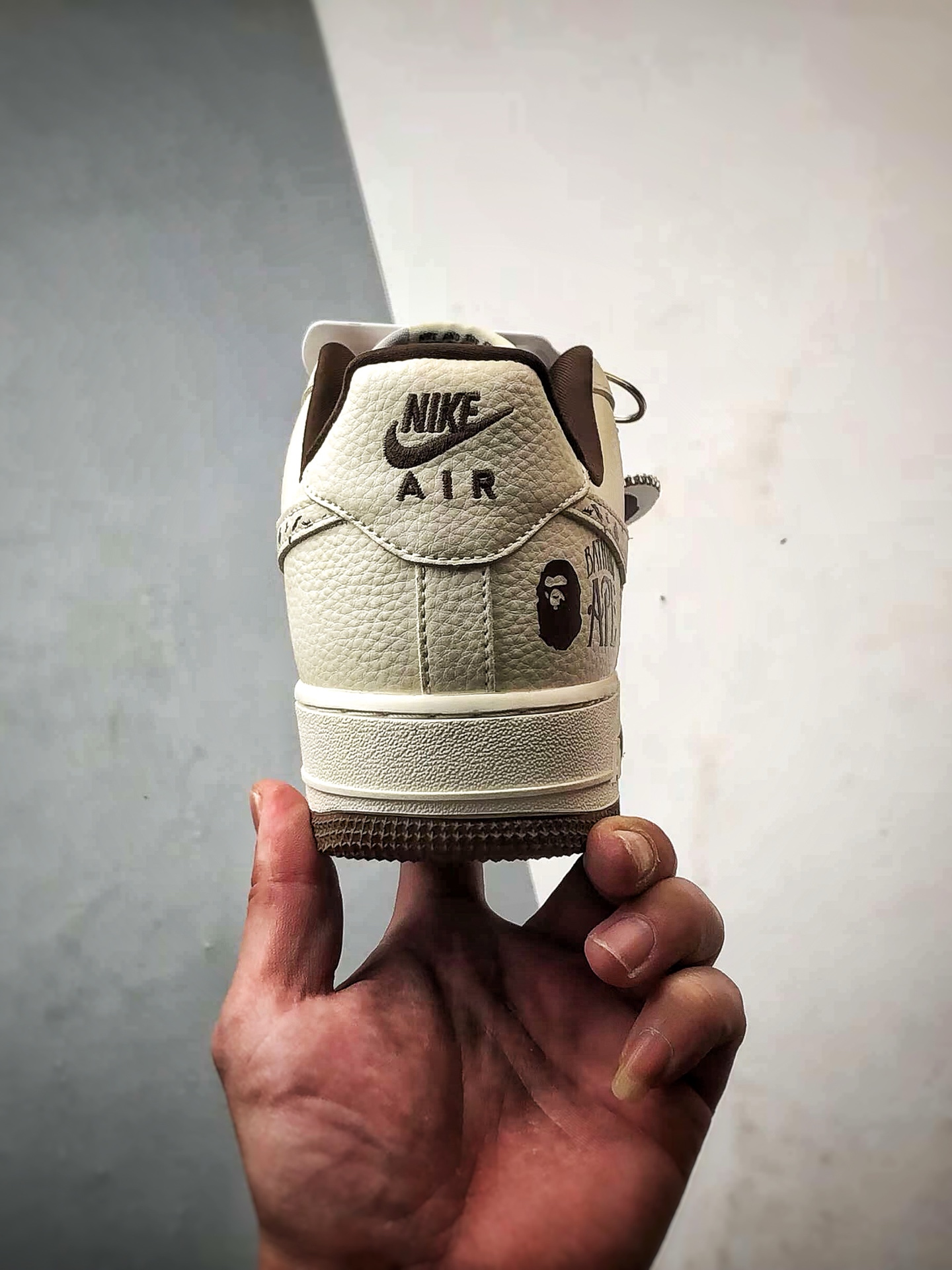 Bape x Air Force 1 Low 米白深棕 DF0188-061