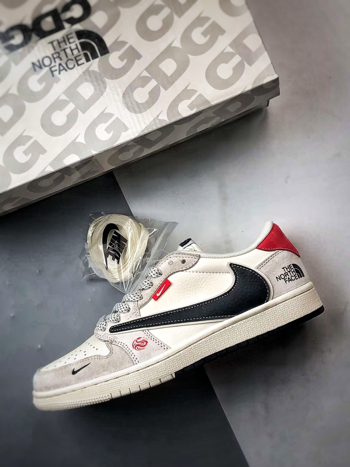 Air Jordan 1 Low ”高端定制” 北面米灰黑倒钩 YX5066-308