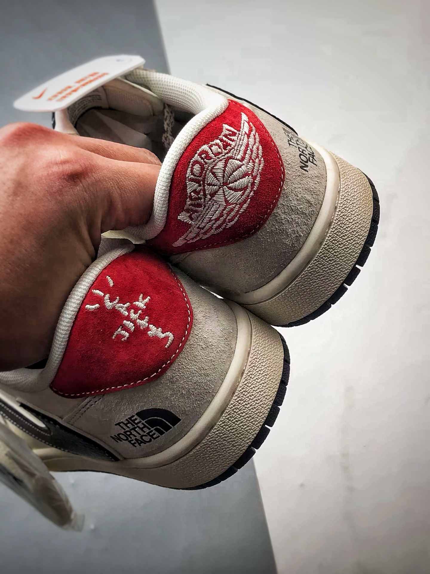 Air Jordan 1 Low ”高端定制” 北面米灰黑倒钩 YX5066-308