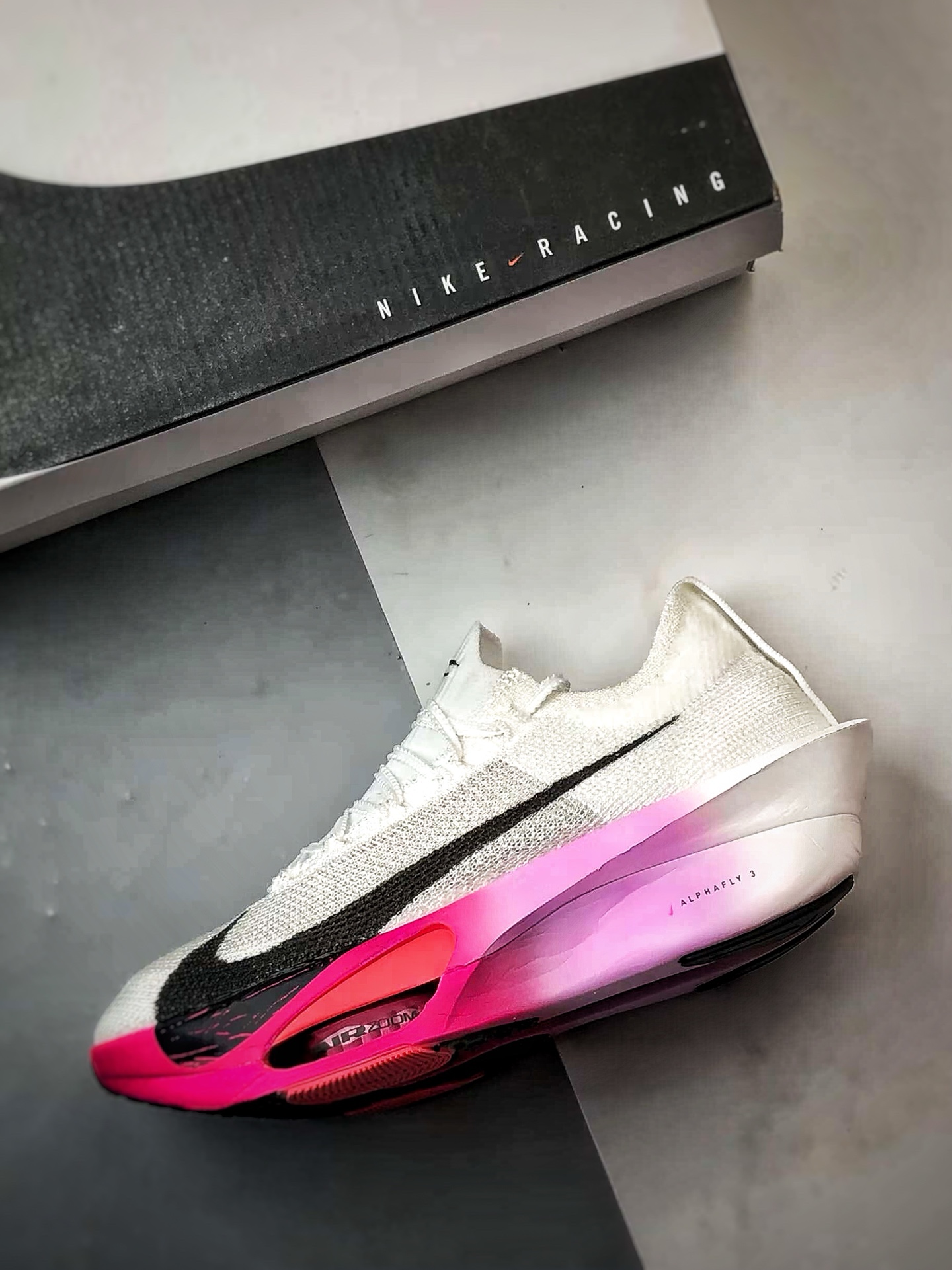 NK Air Zoom Alphafly 3 白黑紫 阿尔法飞行3代系列马拉松轻量竞速运动跑鞋 FD8311-100