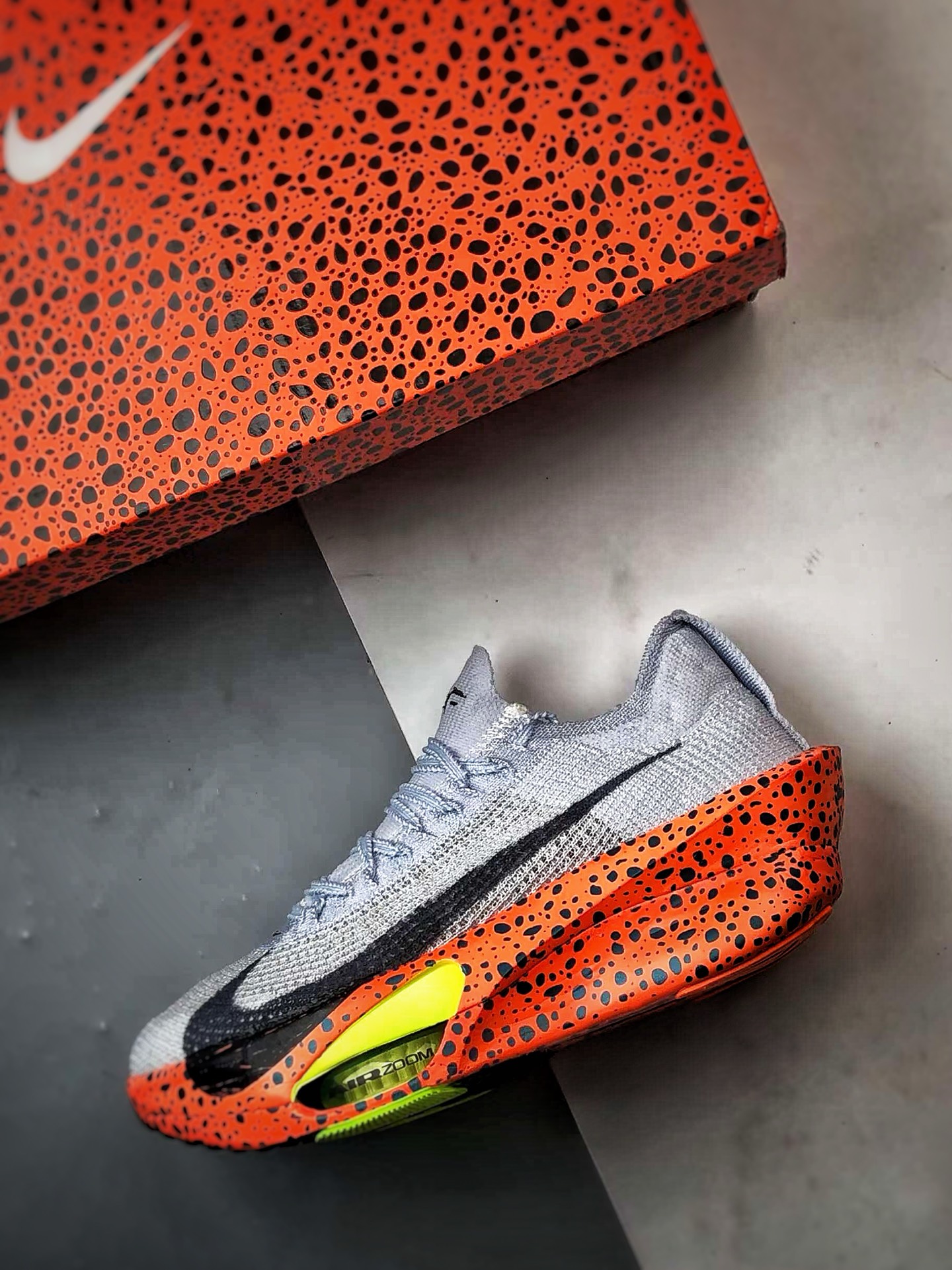 NK Air Zoom Alphafly 3 灰黑橙 阿尔法飞行3代系列马拉松轻量竞速运动跑鞋 FN7672-900