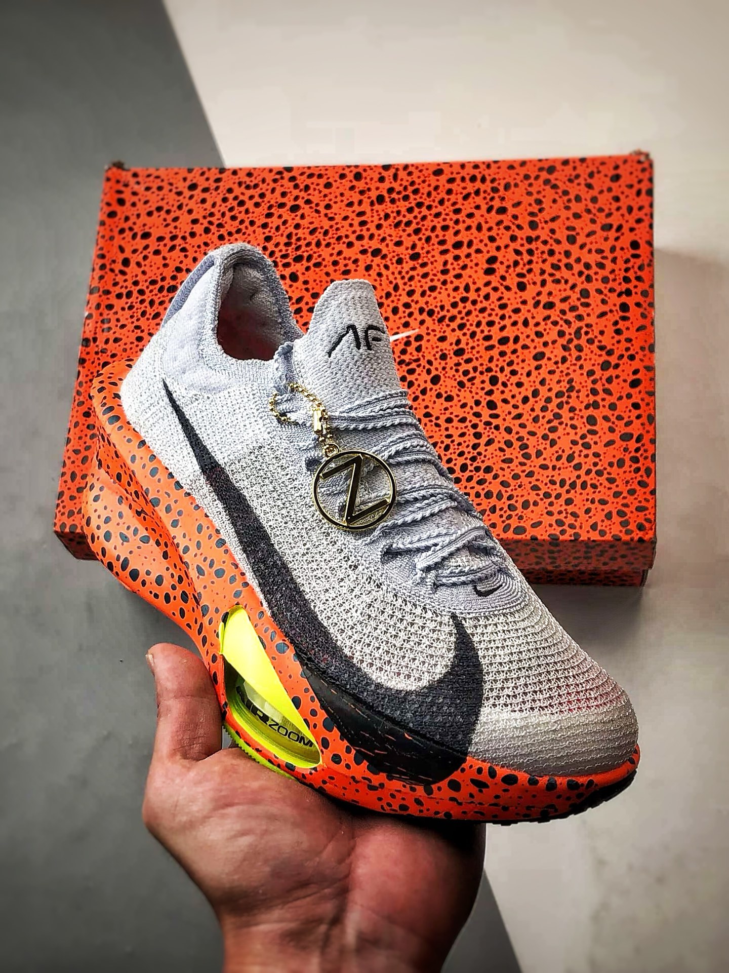 NK Air Zoom Alphafly 3 灰黑橙 阿尔法飞行3代系列马拉松轻量竞速运动跑鞋 FN7672-900