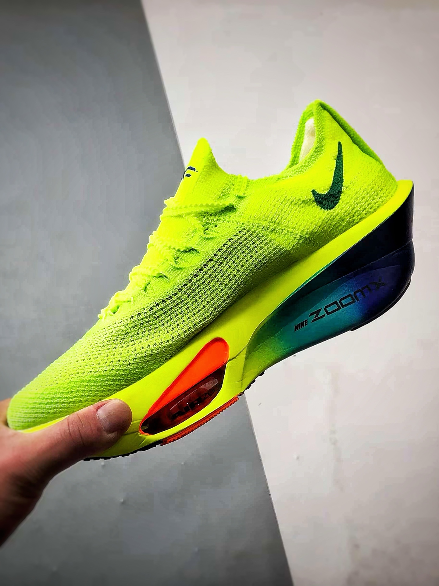 NK Air Zoom Alphafly 3 荧光绿 阿尔法飞行3代系列马拉松轻量竞速运动跑鞋 FD8315-700