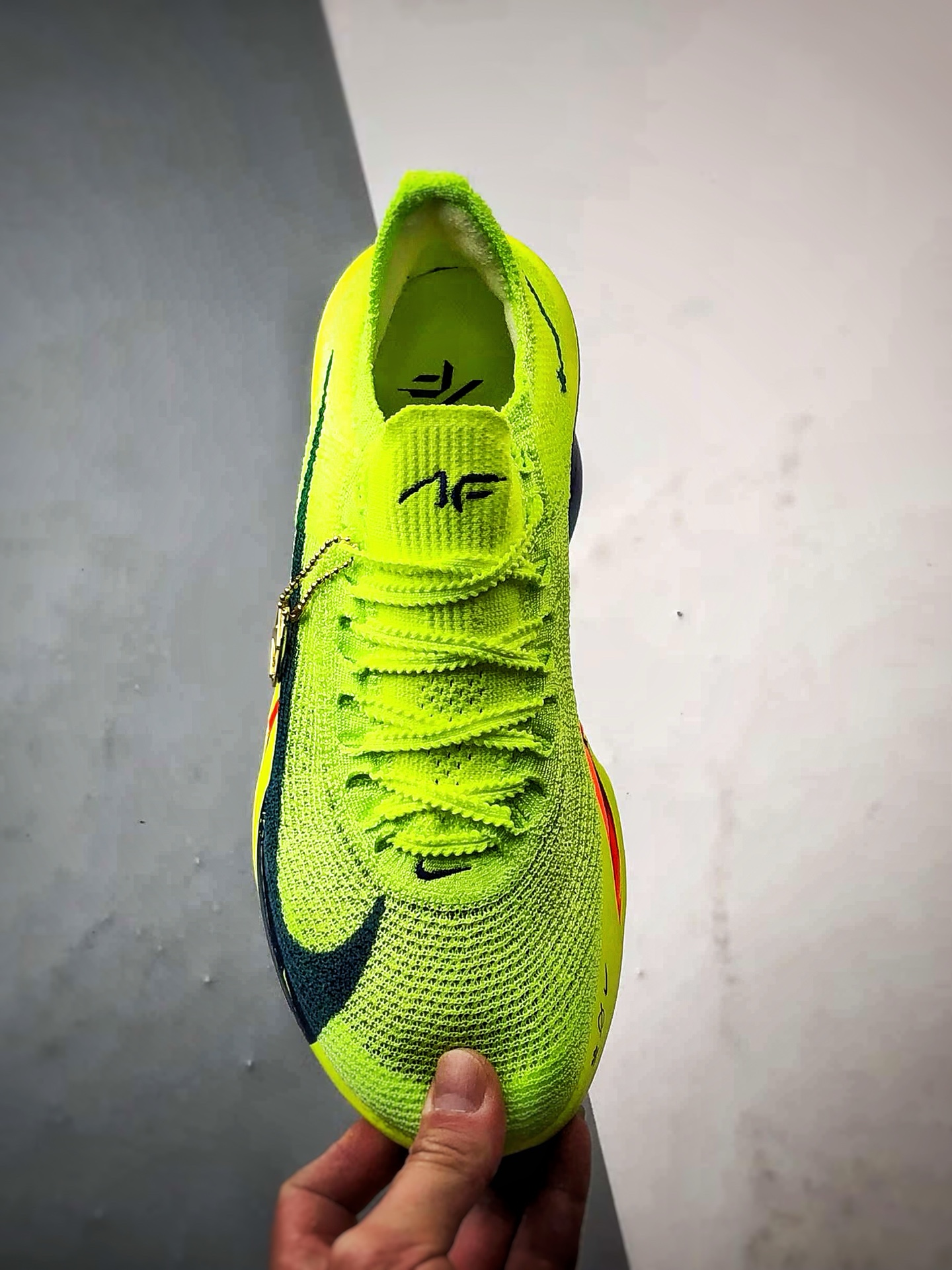 NK Air Zoom Alphafly 3 荧光绿 阿尔法飞行3代系列马拉松轻量竞速运动跑鞋 FD8315-700