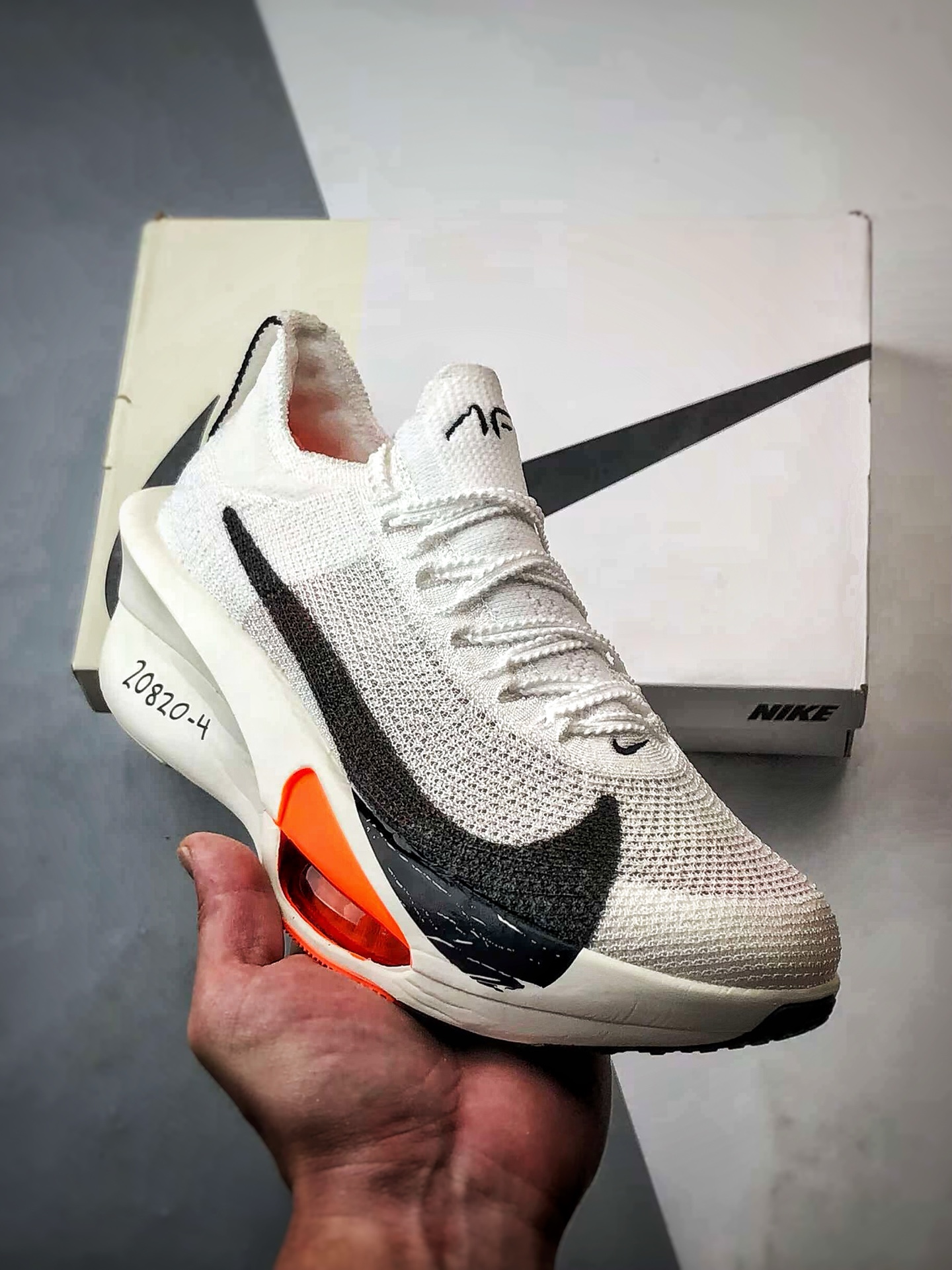NK Air Zoom Alphafly 3 白黑橙 阿尔法飞行3代系列马拉松轻量竞速运动跑鞋 FD8357-100
