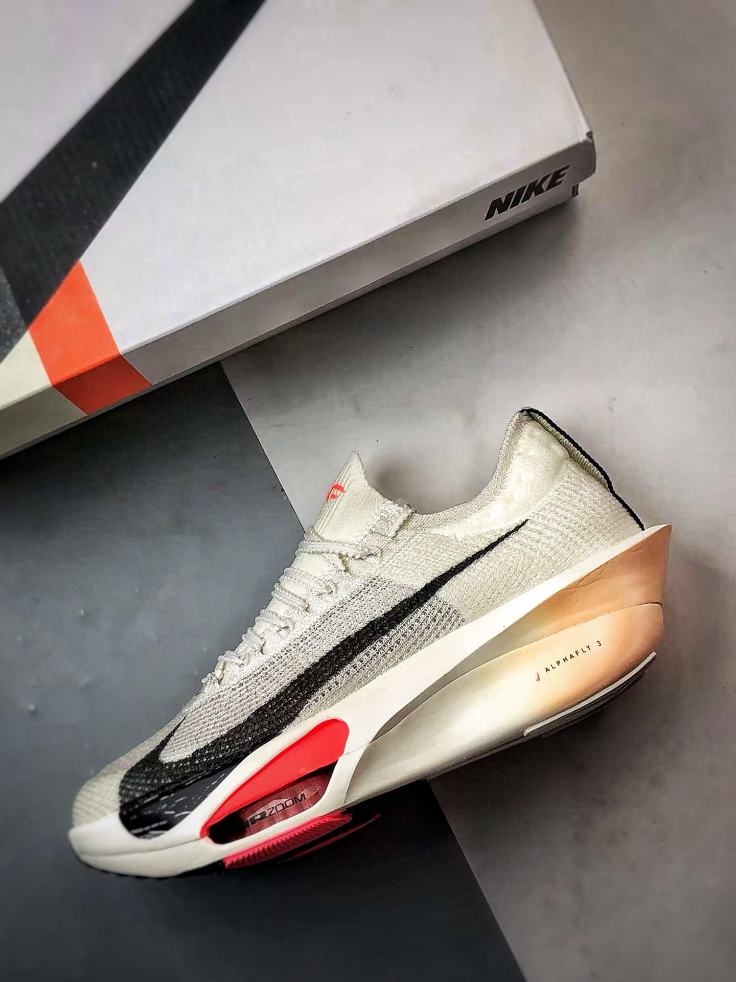NK Air Zoom Alphafly 3 白黑橙 阿尔法飞行3代系列马拉松轻量竞速运动跑鞋 FD8357-100