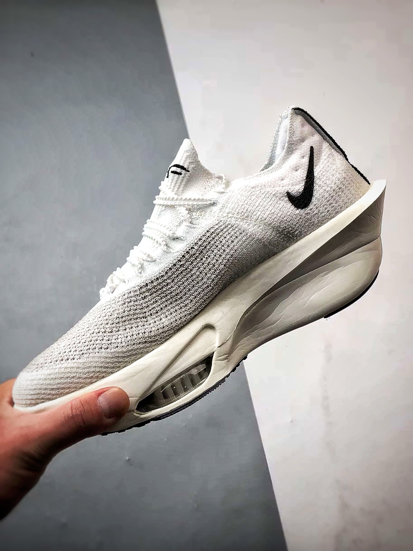 NK Air Zoom Alphafly 3 白黑 阿尔法飞行3代系列马拉松轻量竞速运动跑鞋 FB8356-100