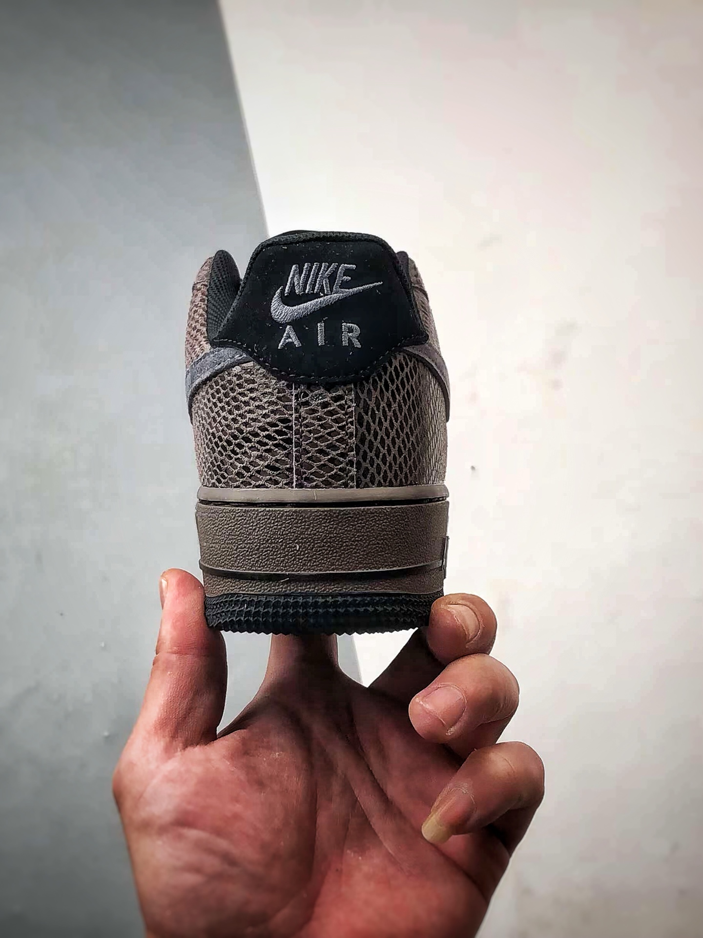 Air Force 1 Low 黑灰蛇纹 HF2898-001