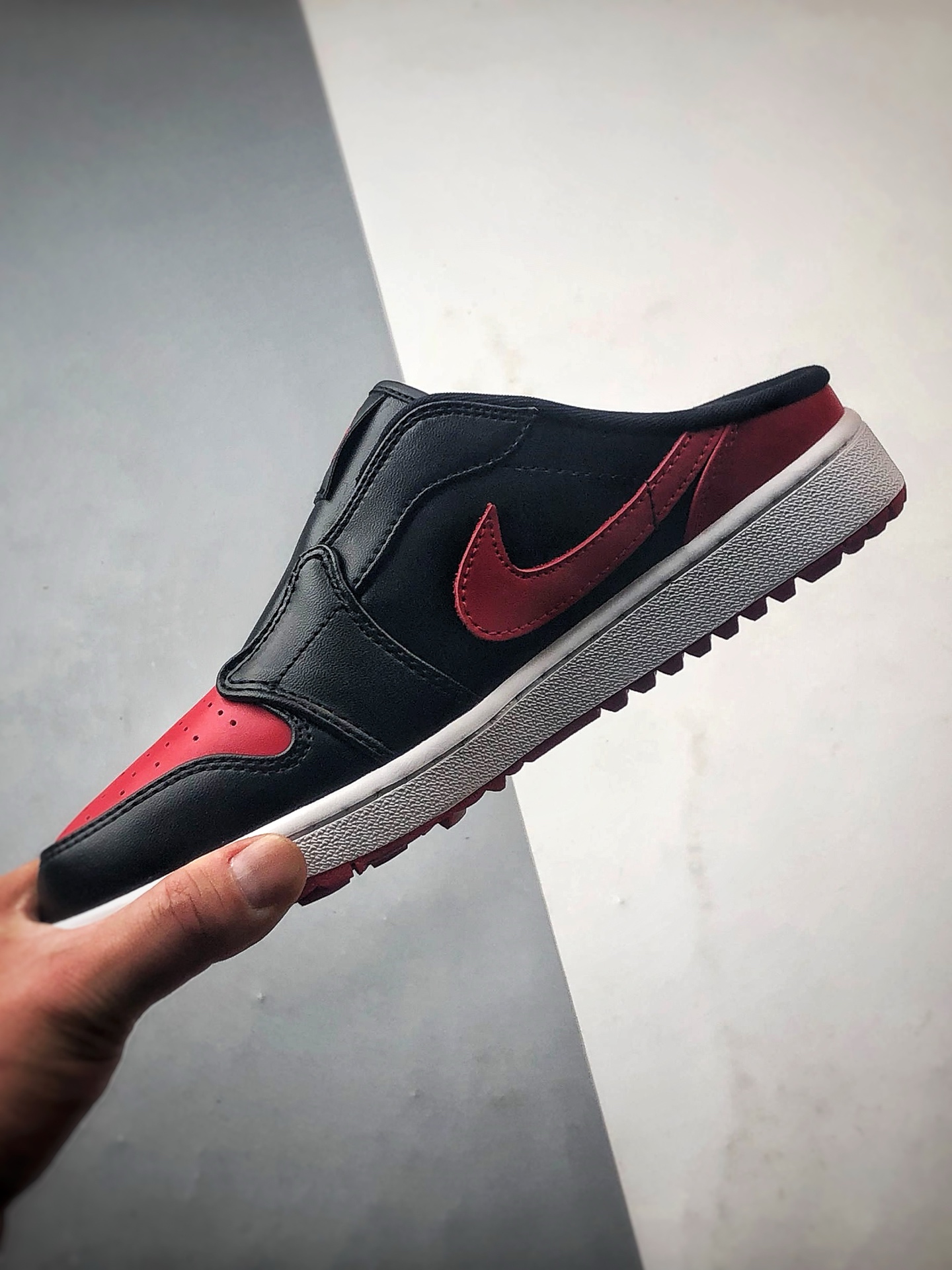 200 Air Jordan 1 Mule 黑红 官方同步 AJ系列穆勒一脚蹬半拖 FJ1214-001