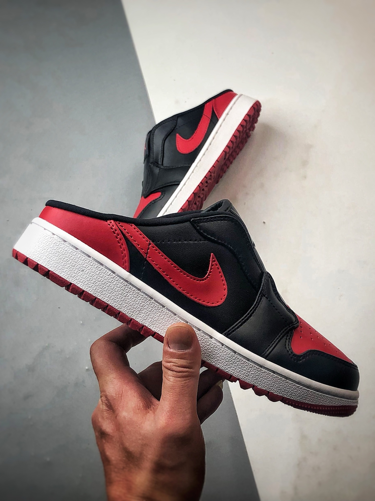 200 Air Jordan 1 Mule 黑红 官方同步 AJ系列穆勒一脚蹬半拖 FJ1214-001