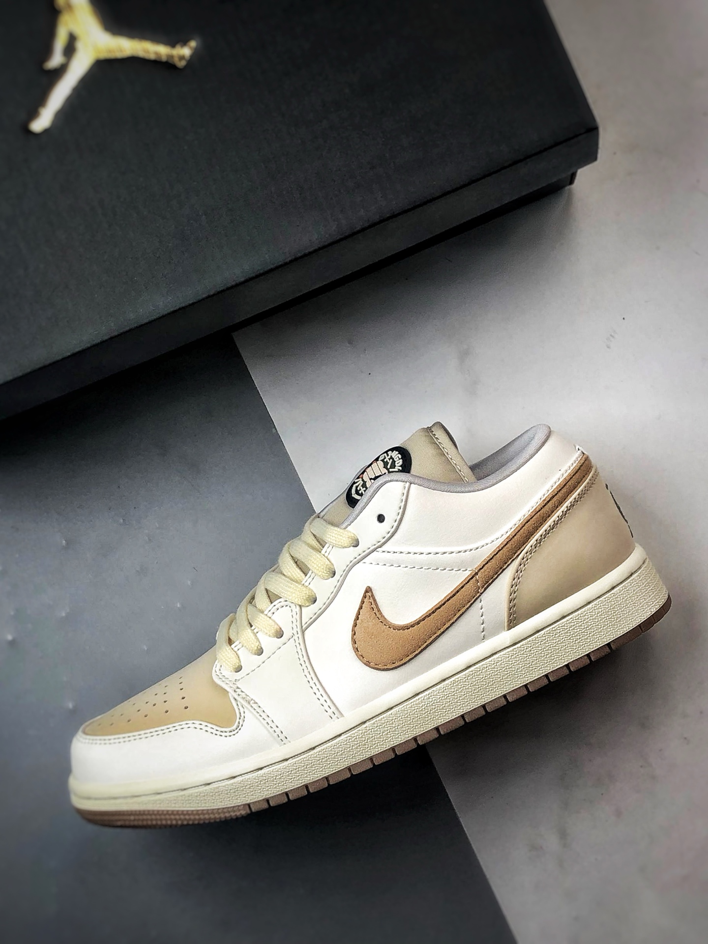 200 Air Jordan 1 Low 白棕 IB8855-121