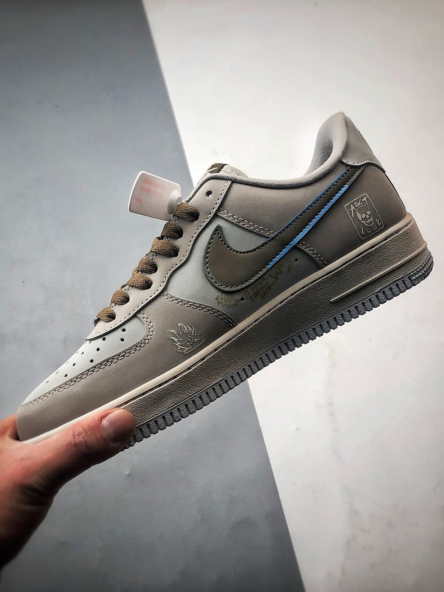 280 Air Force 1 '07 Low 蝙蝠侠涂鸦 XL2321-111