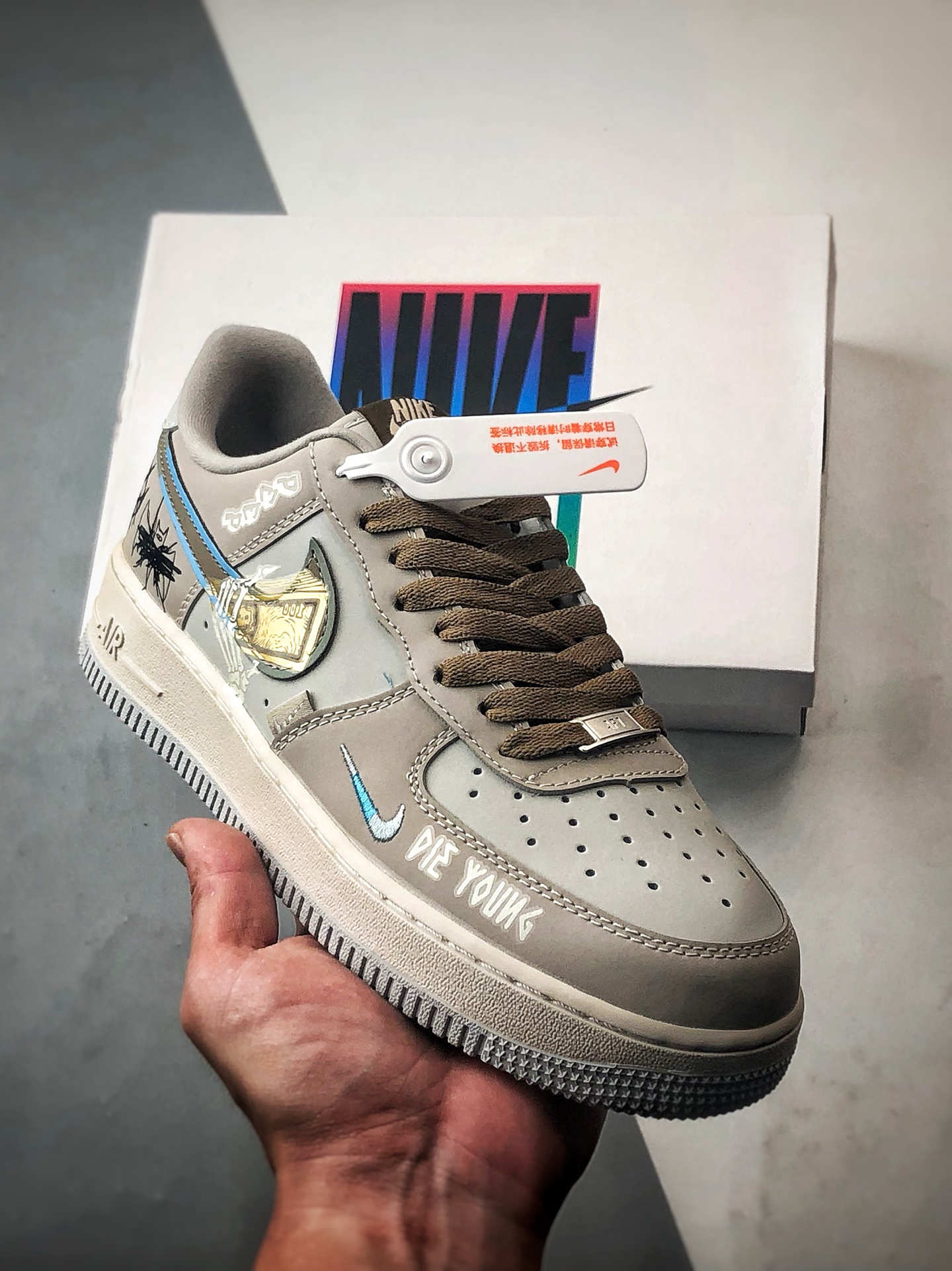 280 Air Force 1 '07 Low 蝙蝠侠涂鸦 XL2321-111