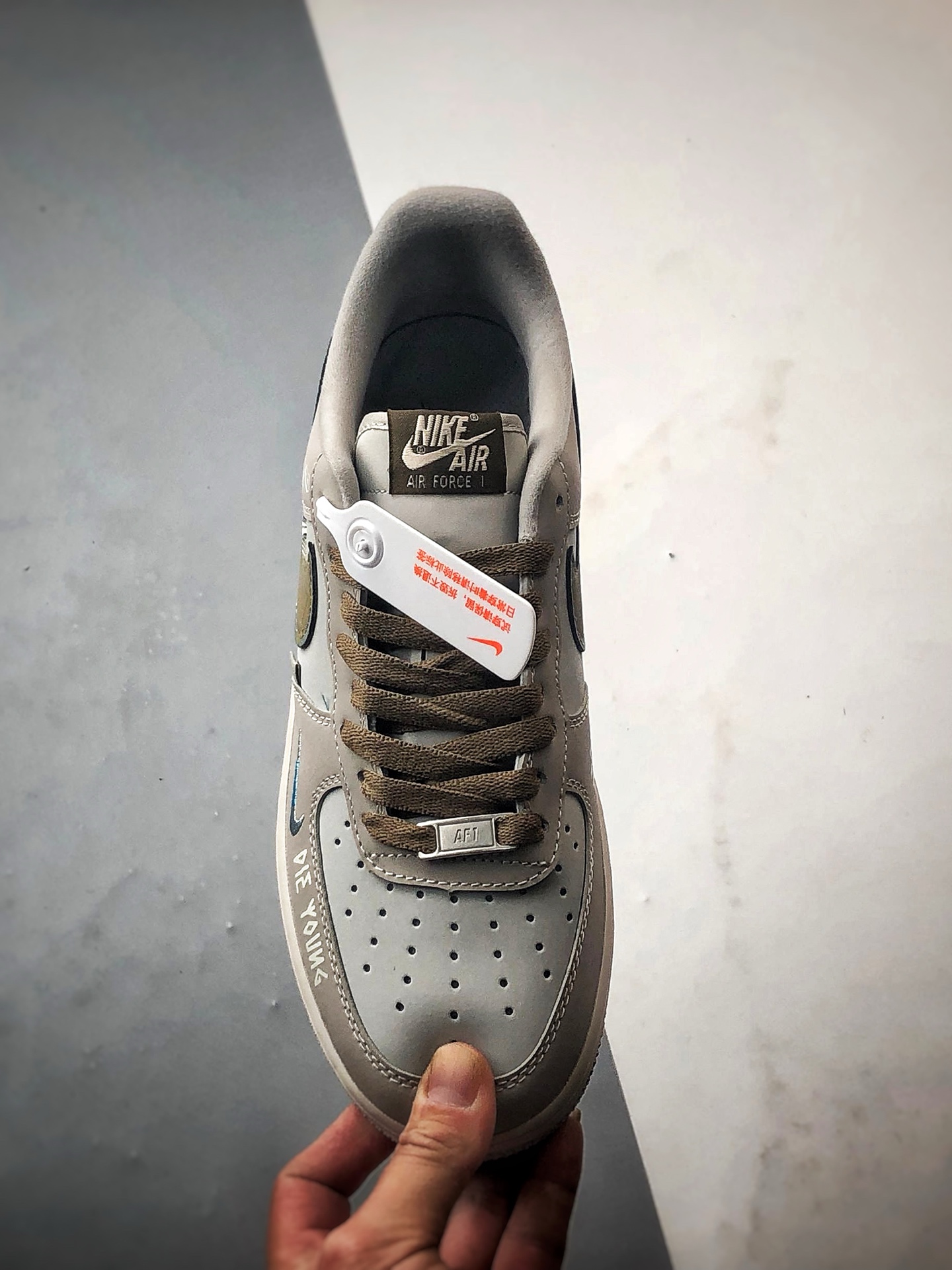 280 Air Force 1 '07 Low 蝙蝠侠涂鸦 XL2321-111