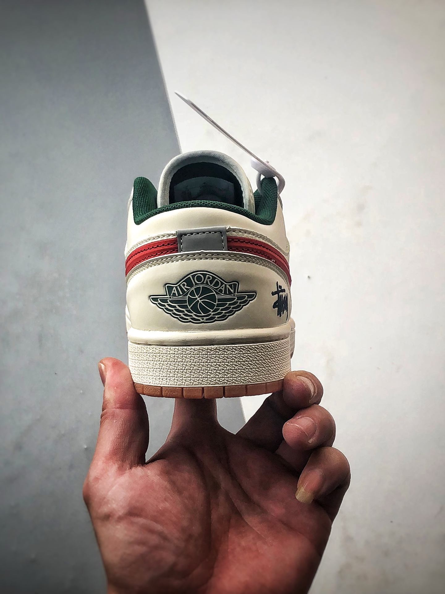 Air Jordan 1 Low OG ”高端定制” 斯图西白红绿 XS6086-560