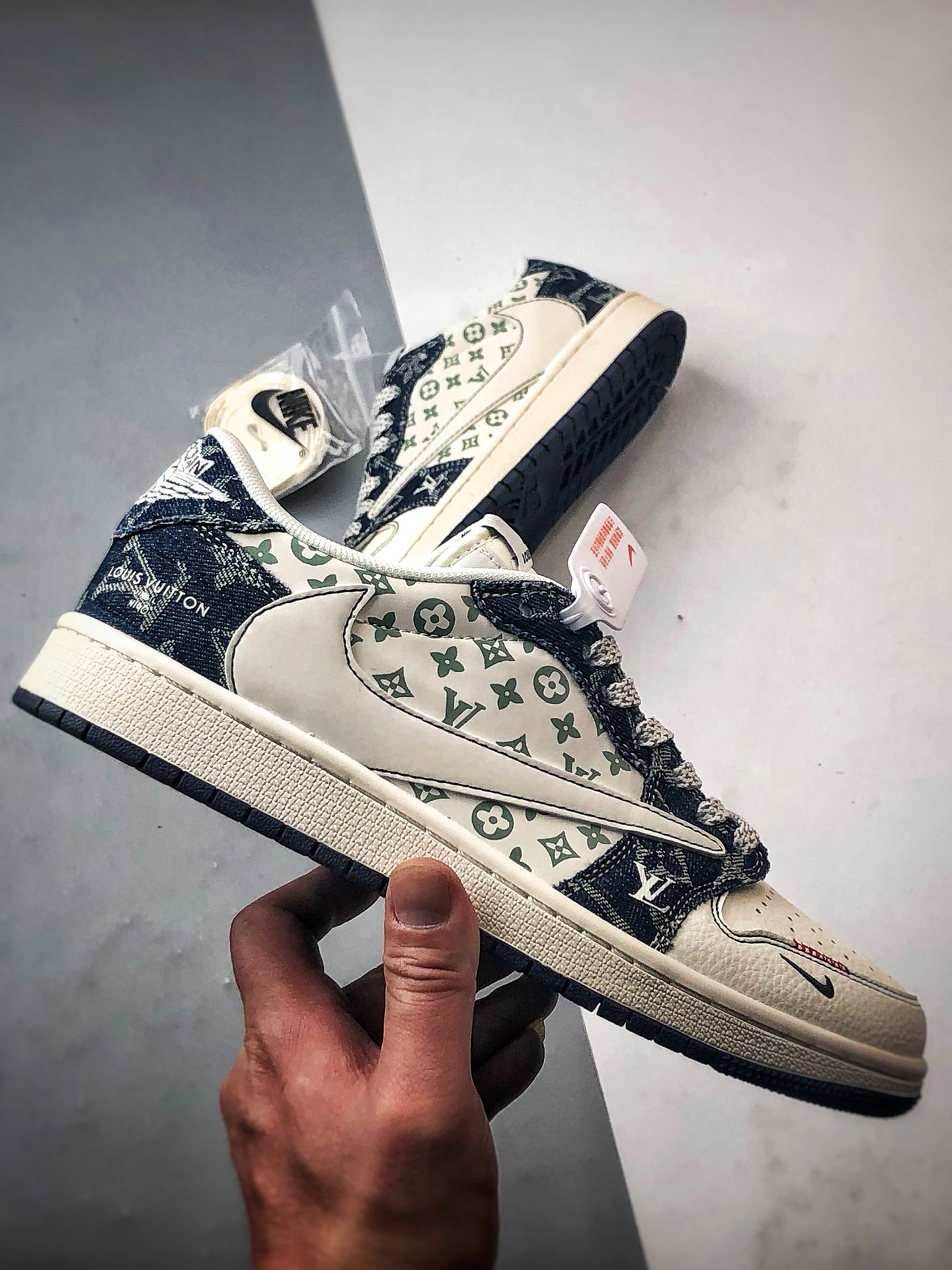 Air Jordan 1 Low OG ”高端定制” LV牛仔反光白蓝倒钩 YX5066-326