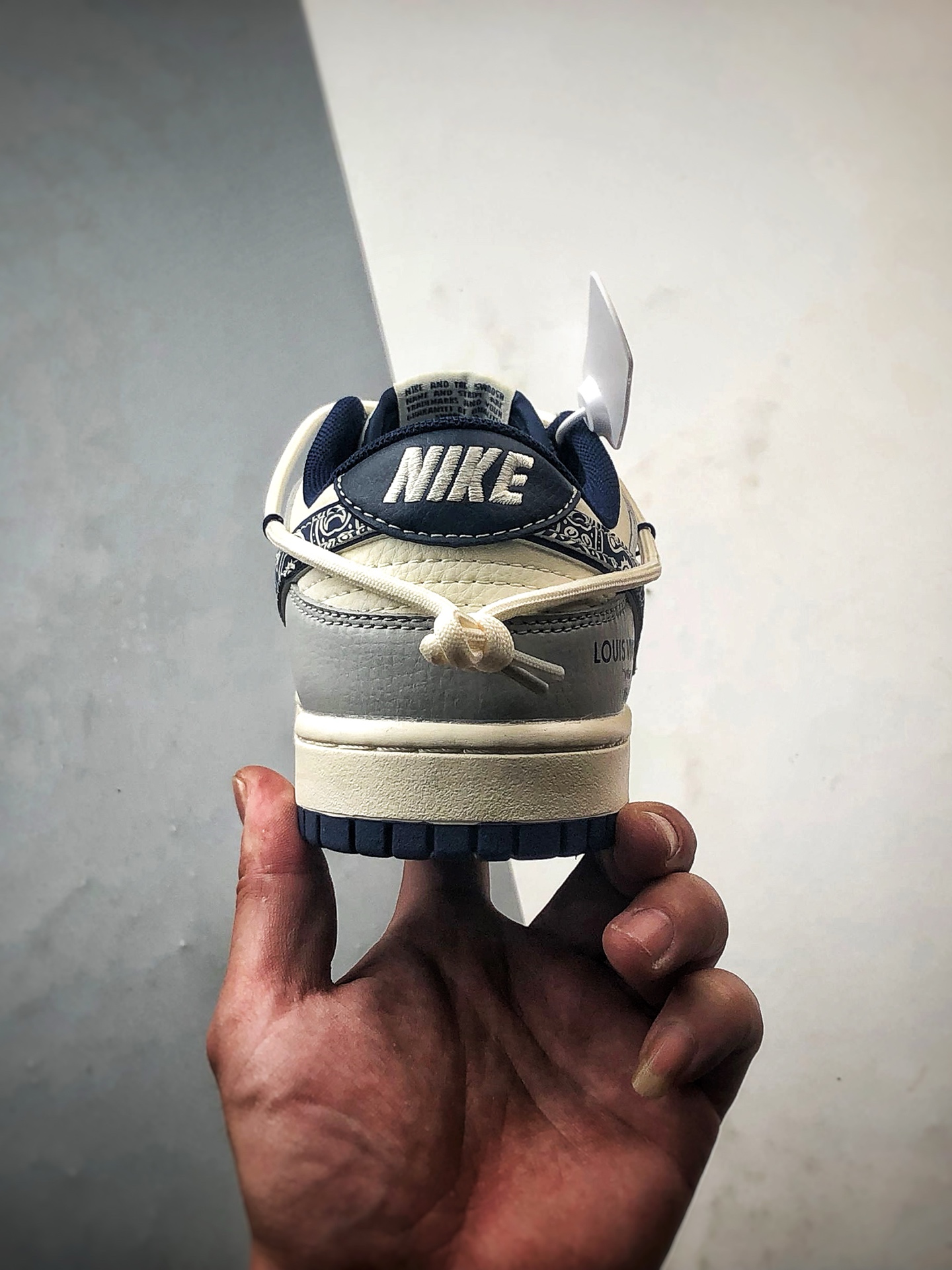 330 NK Dunk Low Retro ”DIY高端定制” LV白灰藏蓝解构 低帮休闲运动板鞋 DM6868-074