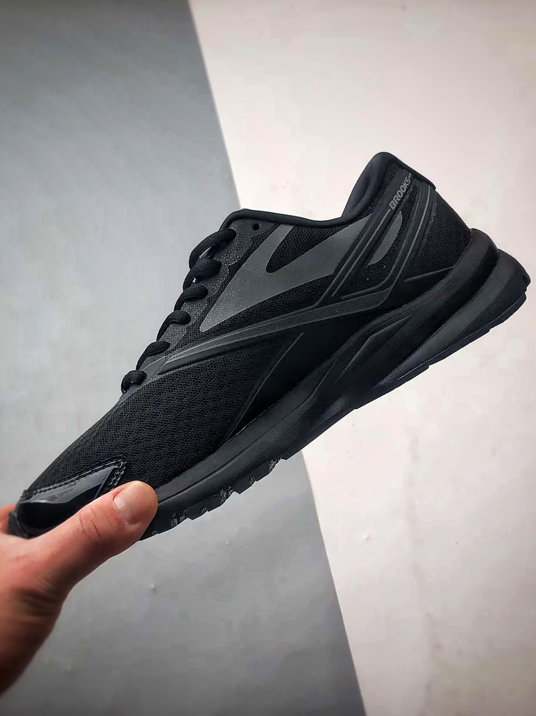 Brooks/布鲁克斯 Glycerin 19 黑色 甘油19代低帮缓震运动慢跑鞋