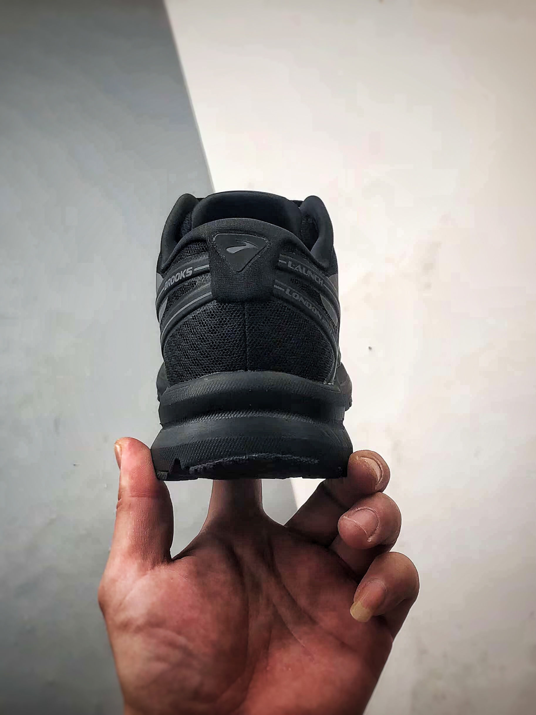 Brooks/布鲁克斯 Glycerin 19 黑色 甘油19代低帮缓震运动慢跑鞋