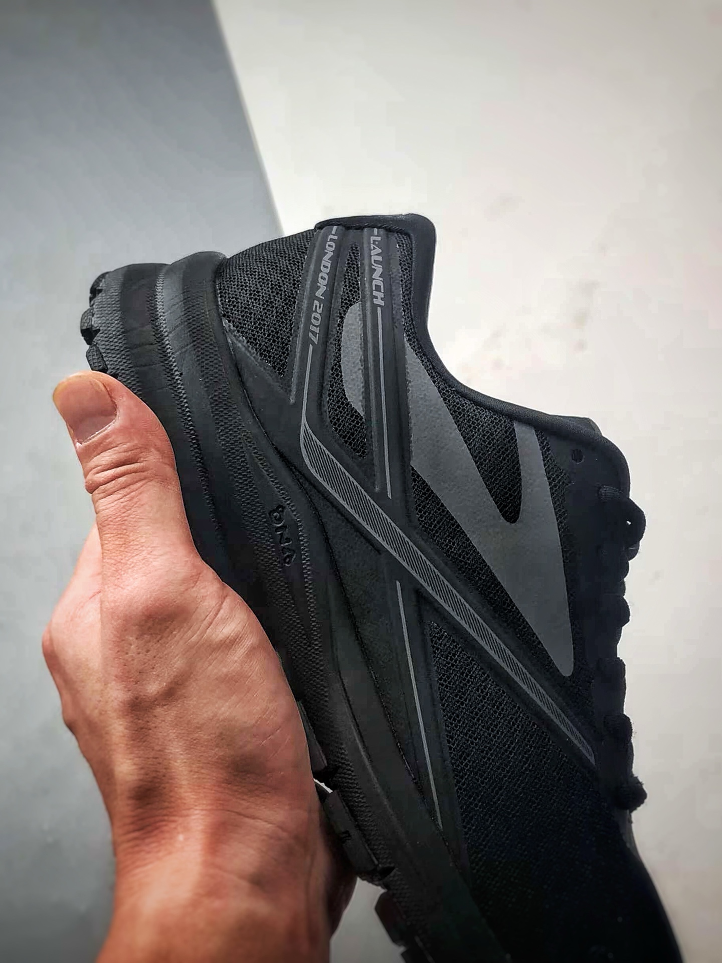 Brooks/布鲁克斯 Glycerin 19 黑色 甘油19代低帮缓震运动慢跑鞋