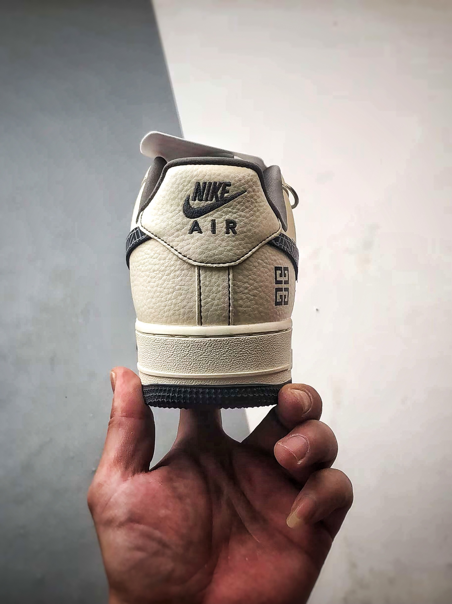 280 GVC x Air Force 1 Low 米灰印花钩 DF0188-057