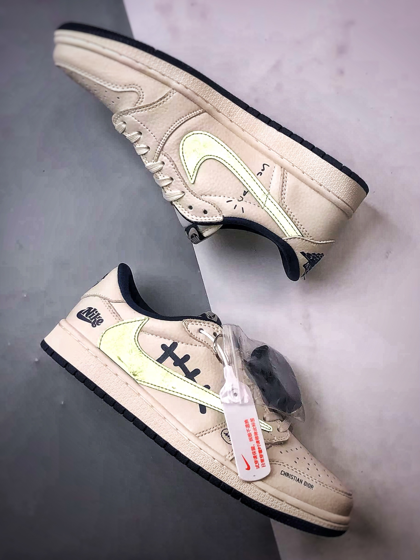 Air Jordan 1 Low OG ”高端定制” 迪奥米白黑蓝倒钩 LD2025-009