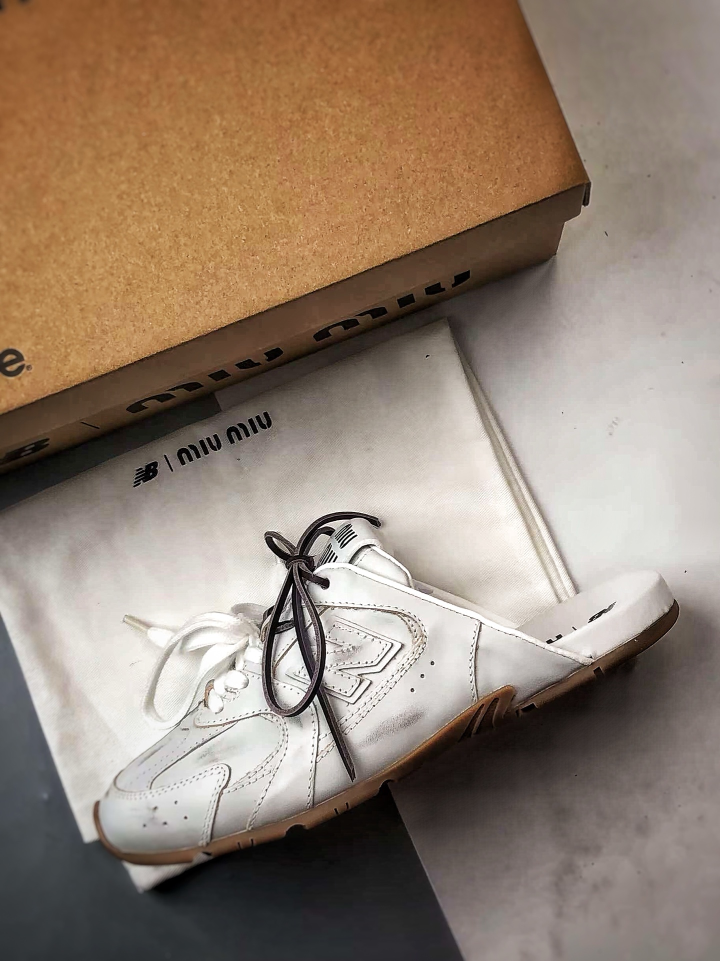 Miu Miu缪缪 x New Balance NB530 白棕做旧 春夏新款 圆头平底包头半拖拖鞋