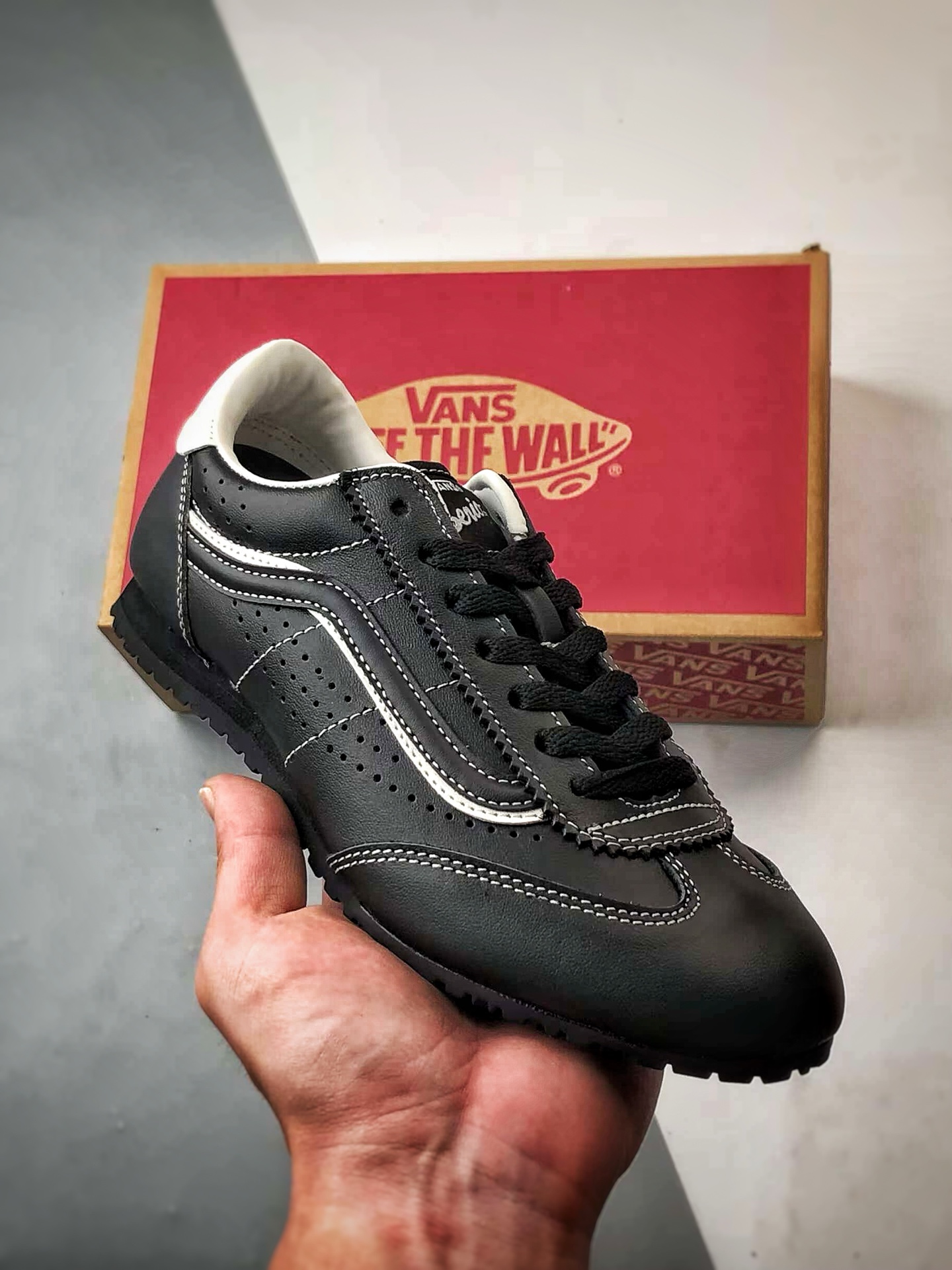 170 Vans Super LowPro 全皮黑色 万斯新款 复古薄底德训鞋系列 VN000D8TBKA