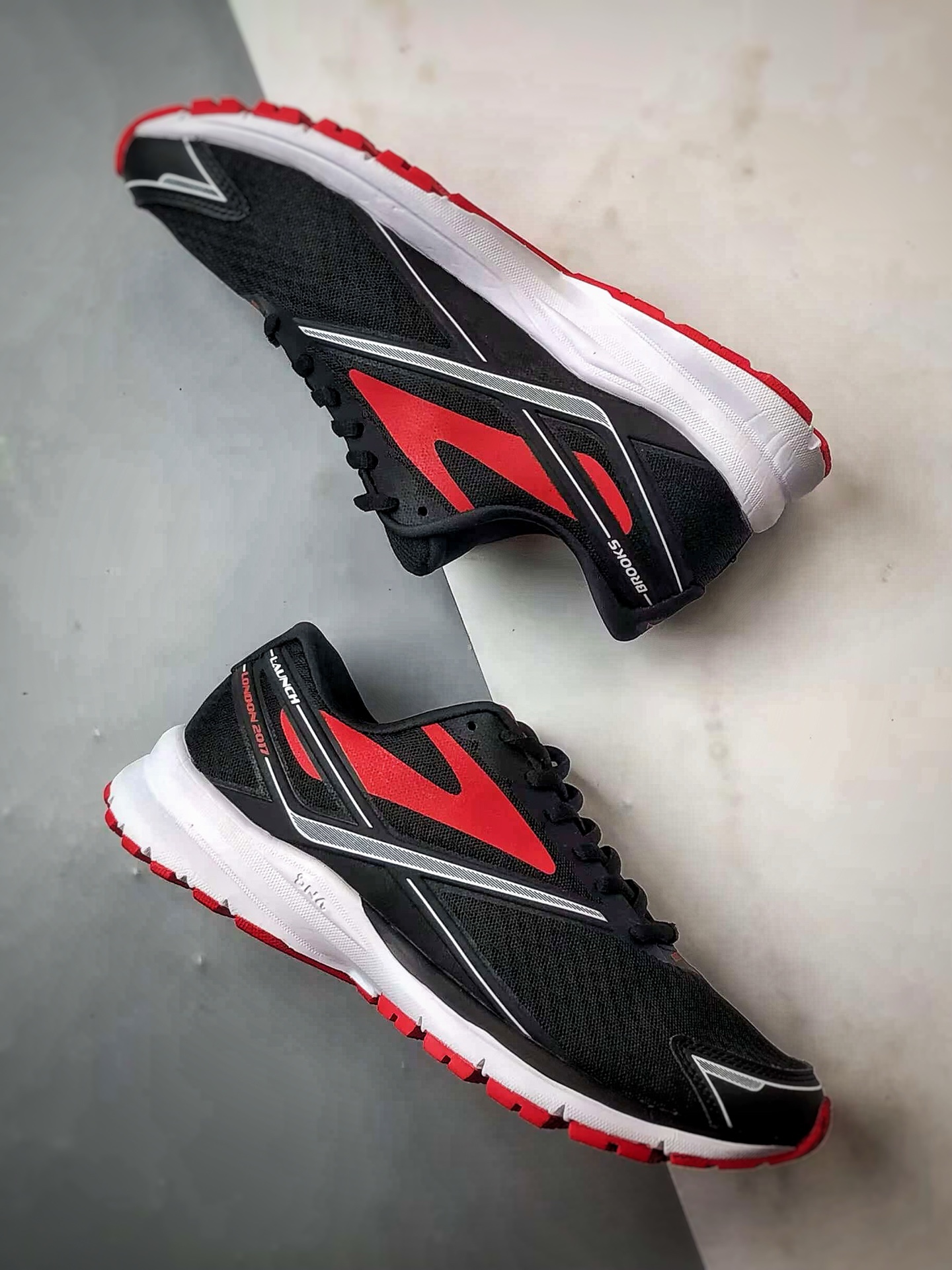 200 Brooks/布鲁克斯 Glycerin 19 黑红 甘油19代低帮缓震运动慢跑鞋