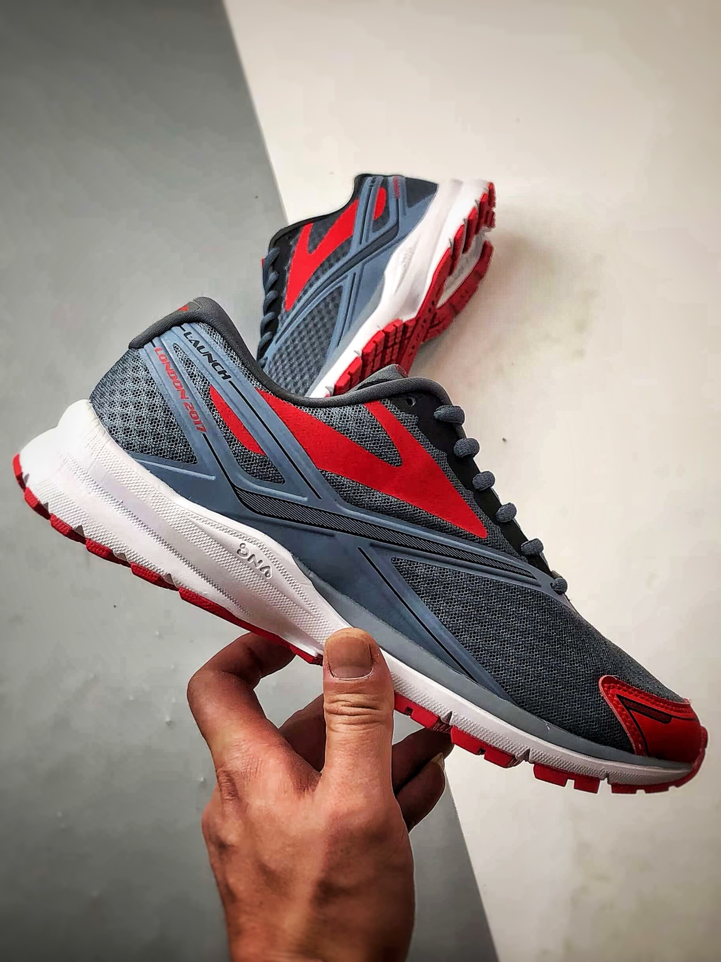 200 Brooks/布鲁克斯 Glycerin 19 灰蓝红 甘油19代低帮缓震运动慢跑鞋