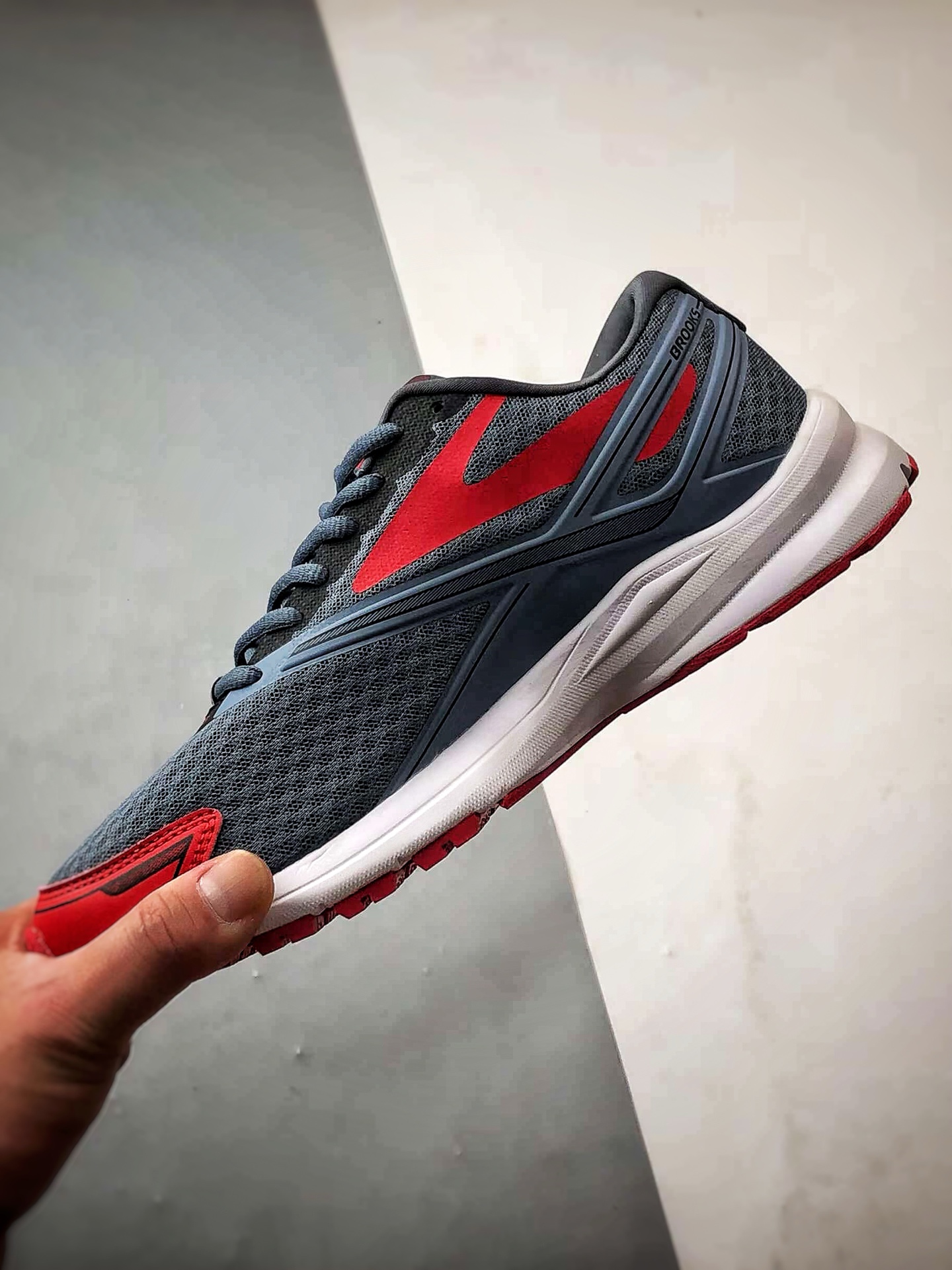 200 Brooks/布鲁克斯 Glycerin 19 灰蓝红 甘油19代低帮缓震运动慢跑鞋