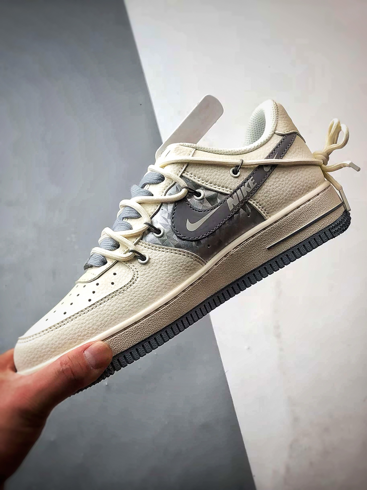 Stussy x Air Force 1 Low 米灰银解构 DM6868-072
