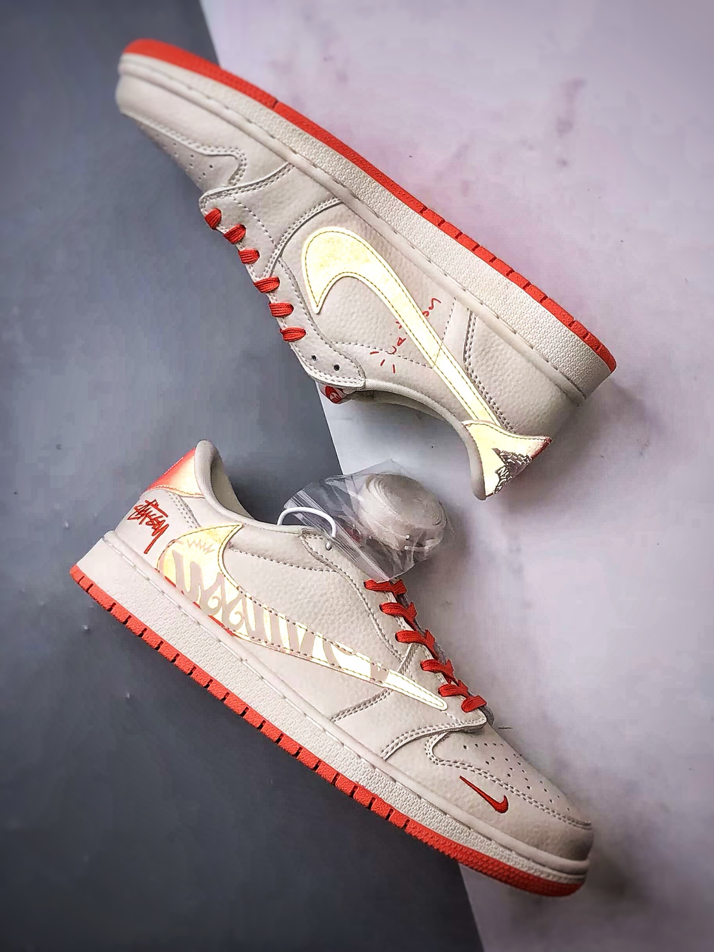 Air Jordan 1 Low OG ”高端定制” 斯图西米白橙倒钩 LD2025-020