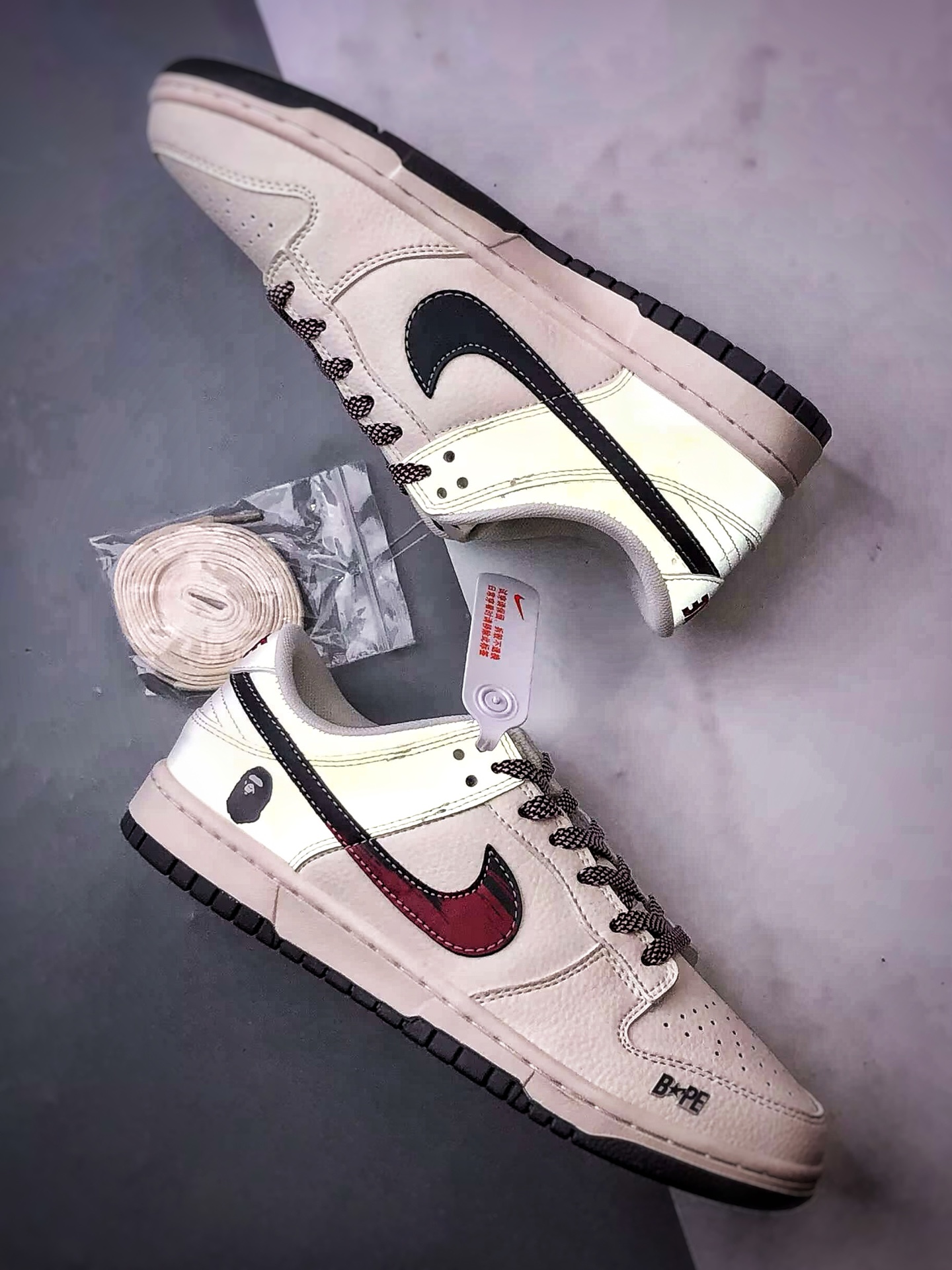 290 NK Dunk Low Retro ”DIY高端定制” Bape米白灰红钩 低帮休闲运动板鞋 JJ2508-561