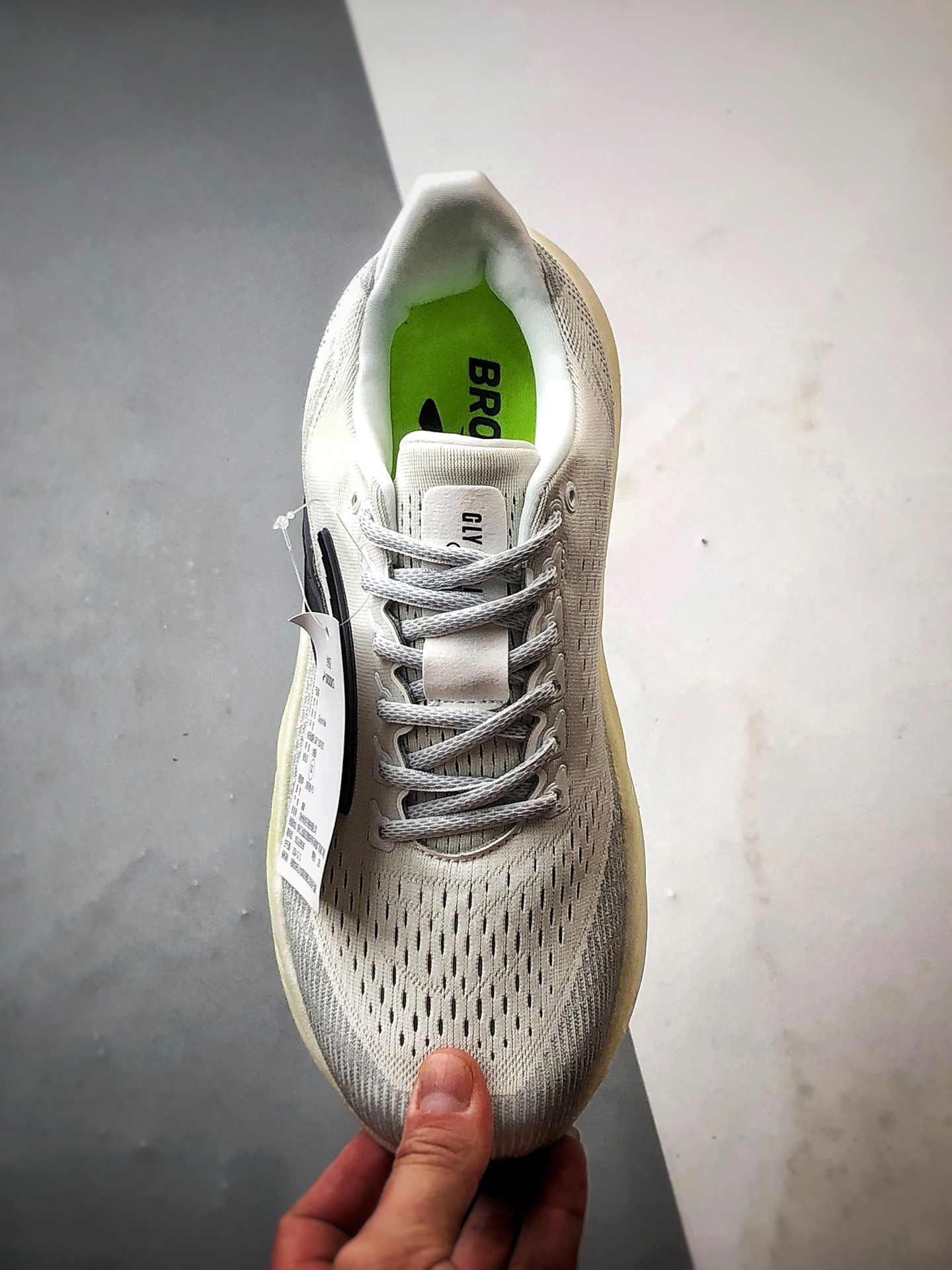 260 Brooks布鲁克斯 Glycerin max 灰黑黄 舒适简约防滑耐磨低帮跑步鞋