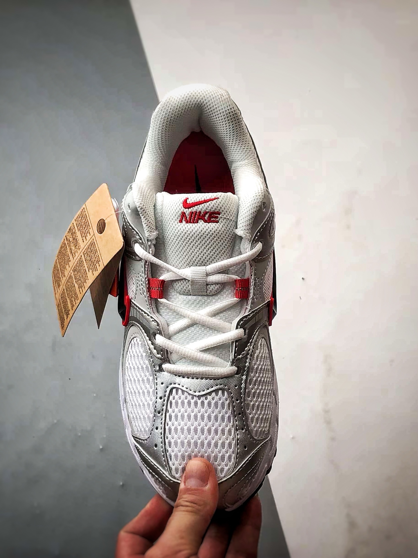 200 NK V5 RNR系列 白银红 复古Y3K风格舒适百搭跑步鞋 HQ7901-100