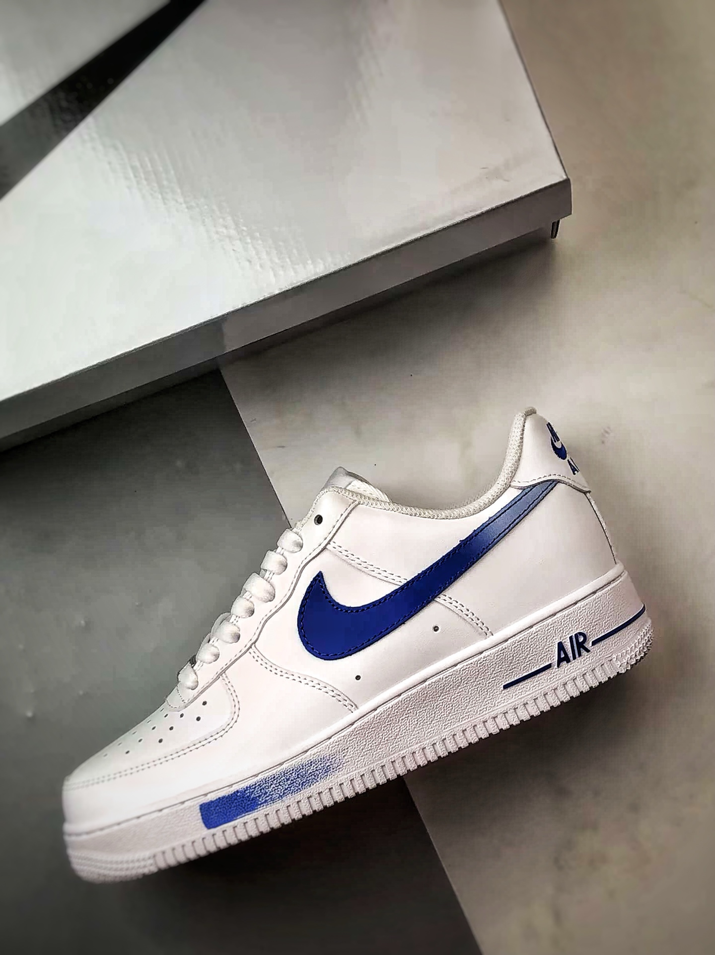【定制球鞋】Air Force 1 Low 海洋之心 白蓝 经典休闲运动板鞋 ZH0316-076