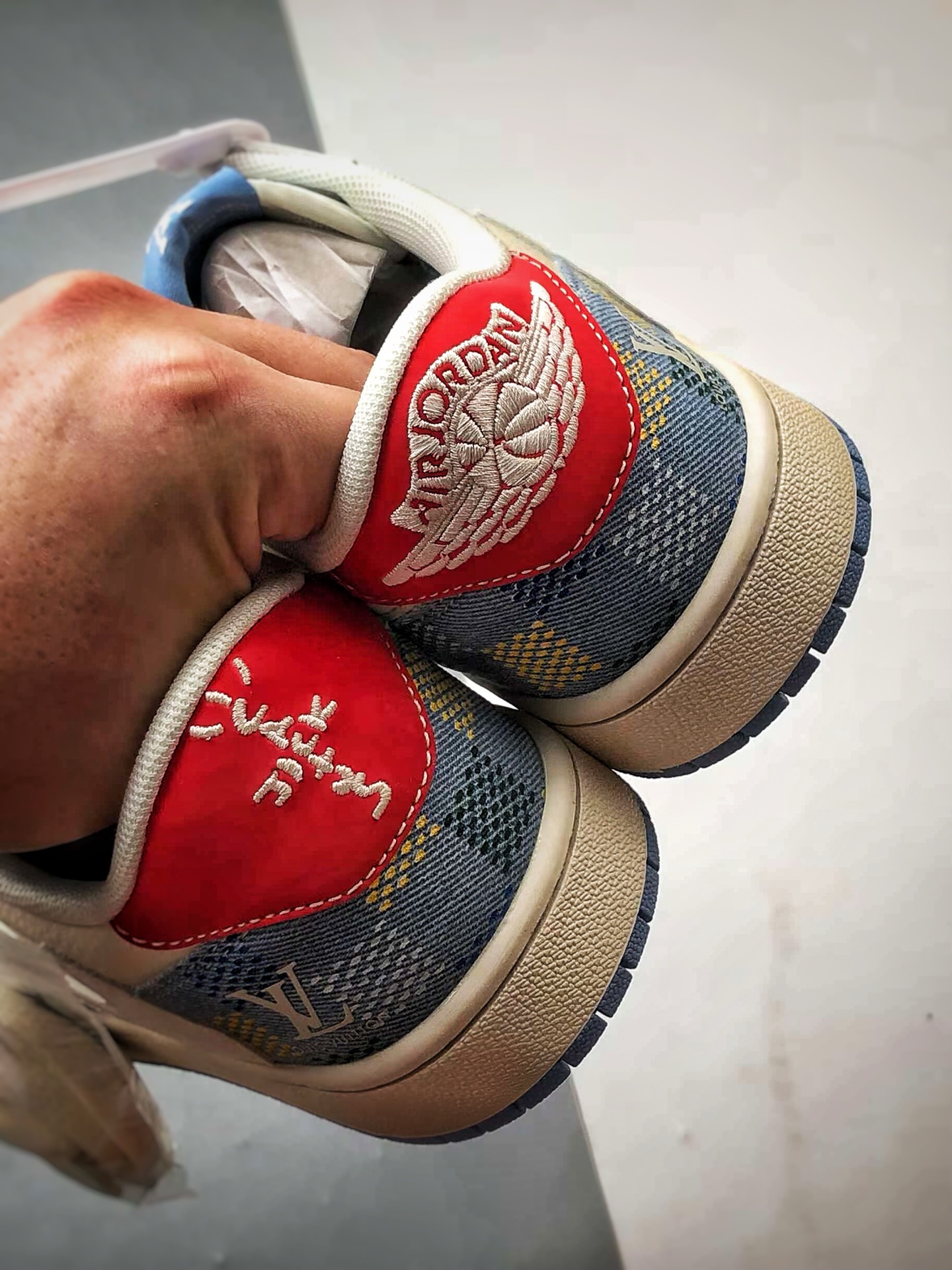 Air Jordan 1 Low OG ”高端定制” LV牛仔拼接白蓝倒钩 FC1688-232