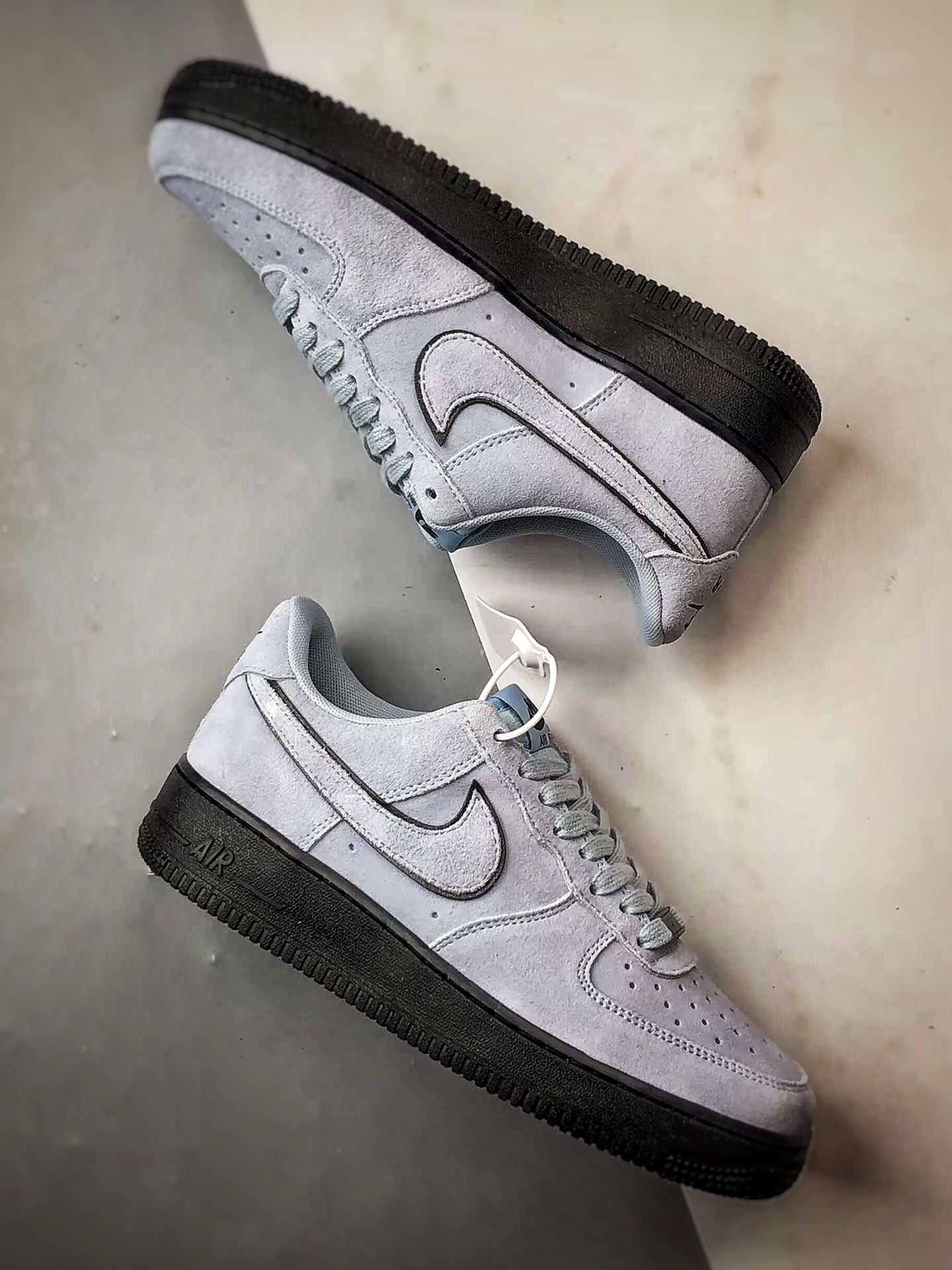 200 Air Force 1 '07 Low 军械蓝 HQ1966-400