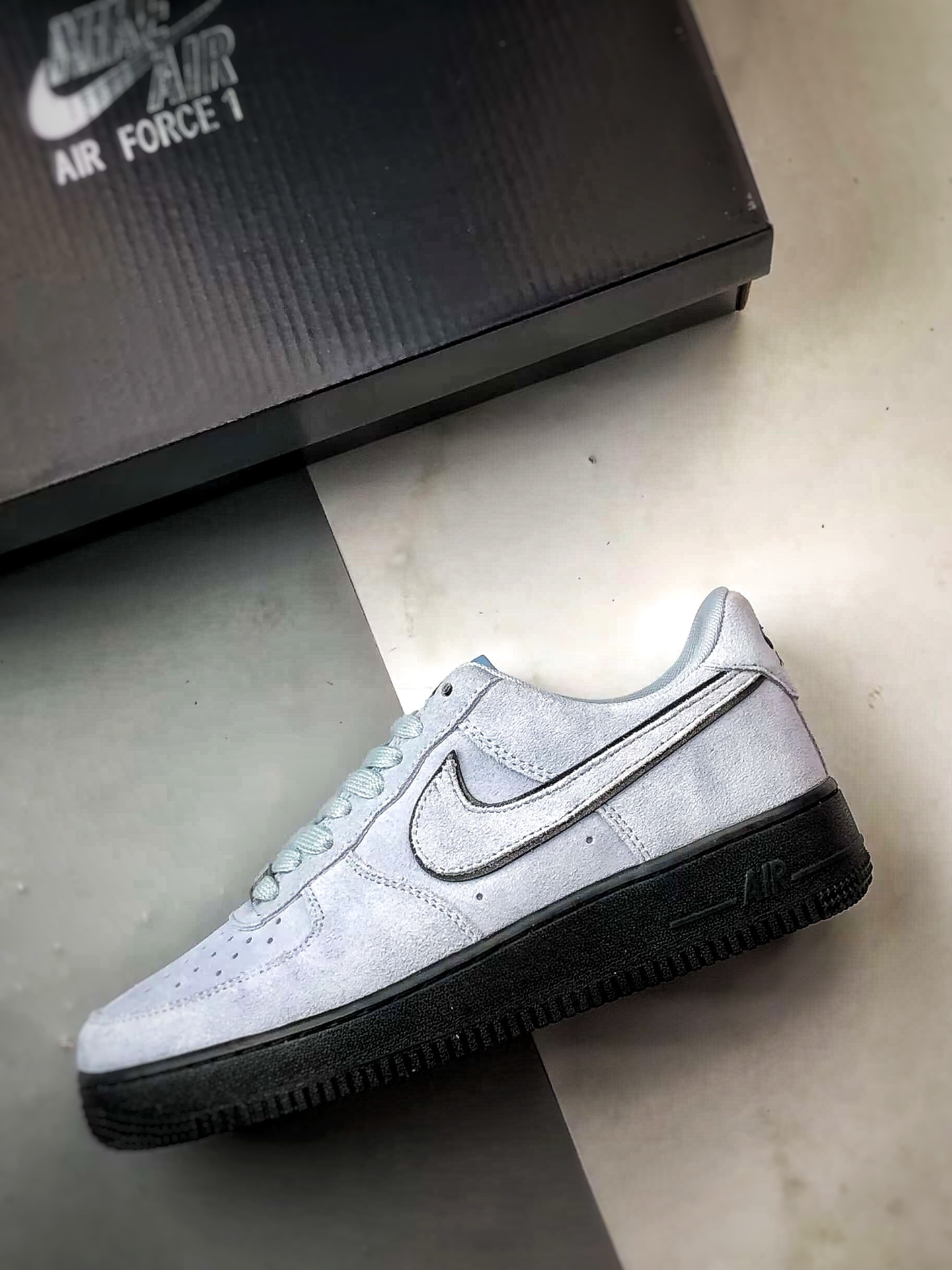 200 Air Force 1 '07 Low 军械蓝 HQ1966-400