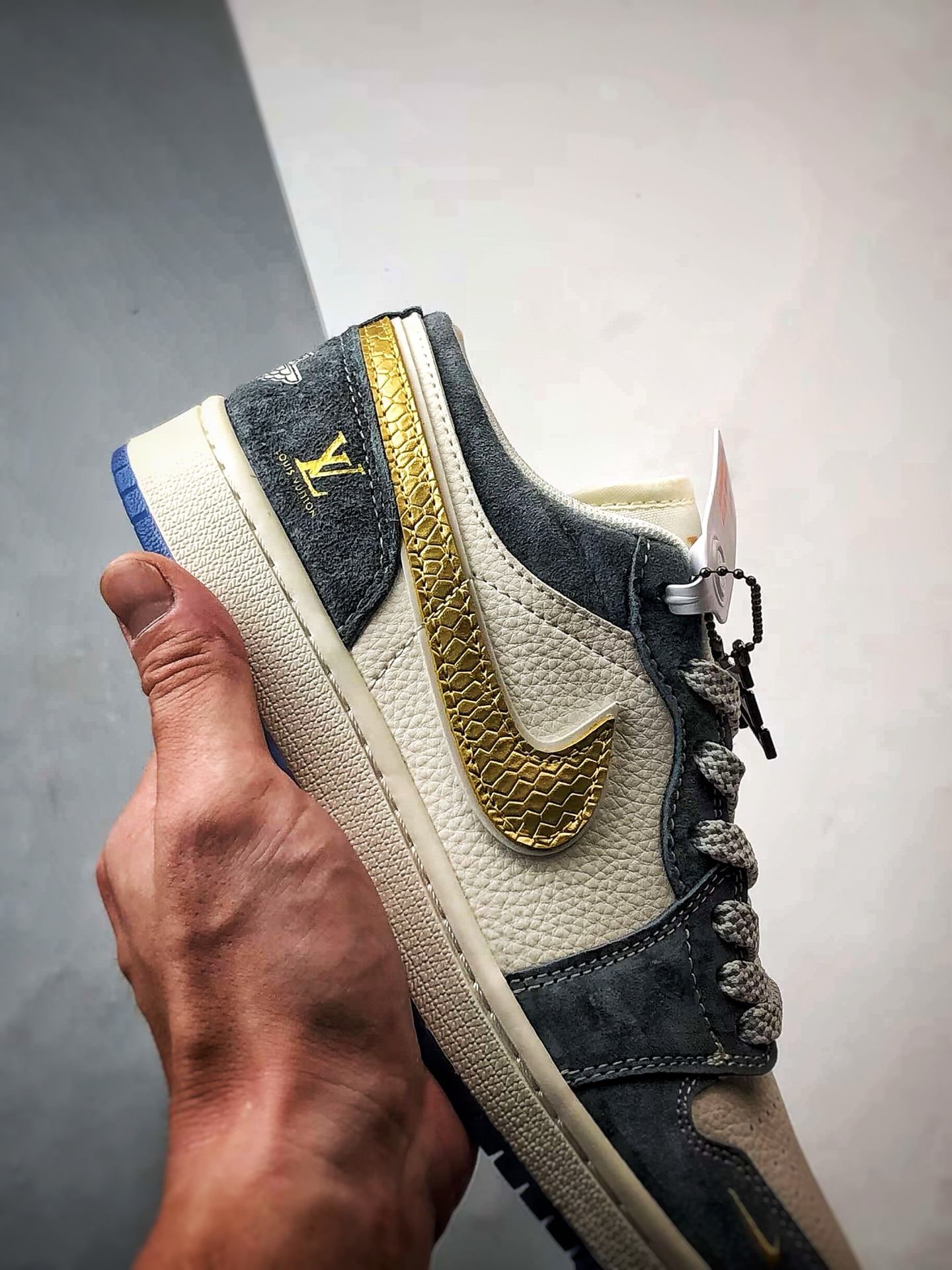 290 Air Jordan 1 Low OG ”高端定制” LV灰蓝蛇纹金钩 XX3168-167