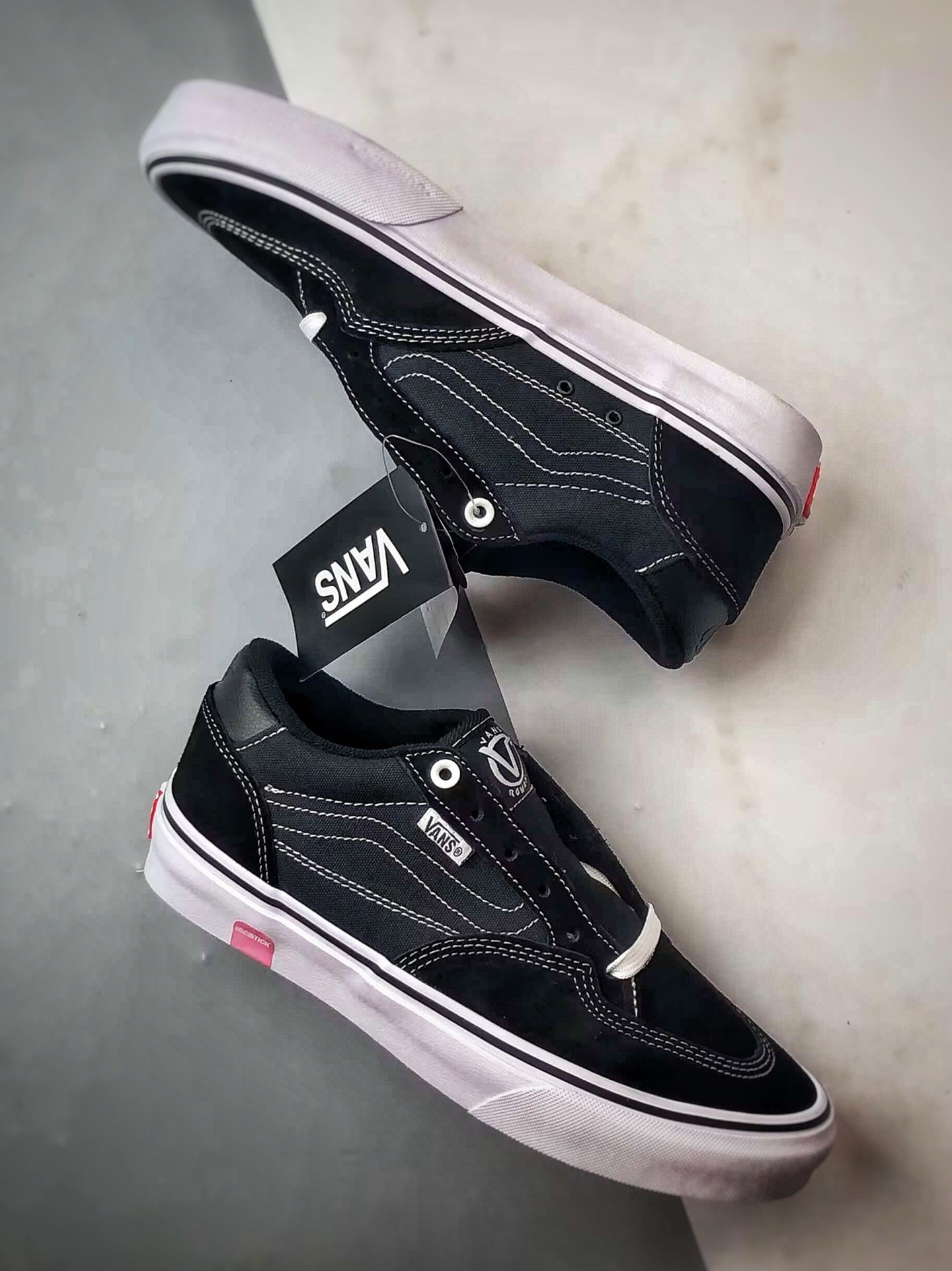 180 Vans Skate Rowan Pro 黑白 经典百搭 轻便舒适专业滑板鞋 VN0A4TZCY28