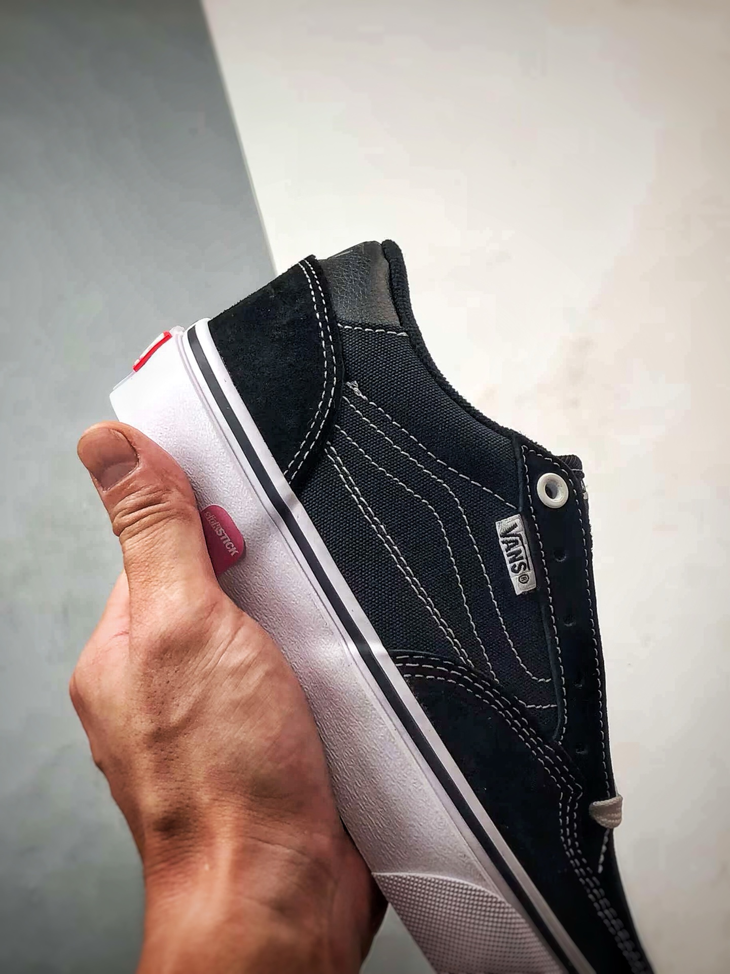 180 Vans Skate Rowan Pro 黑白 经典百搭 轻便舒适专业滑板鞋 VN0A4TZCY28