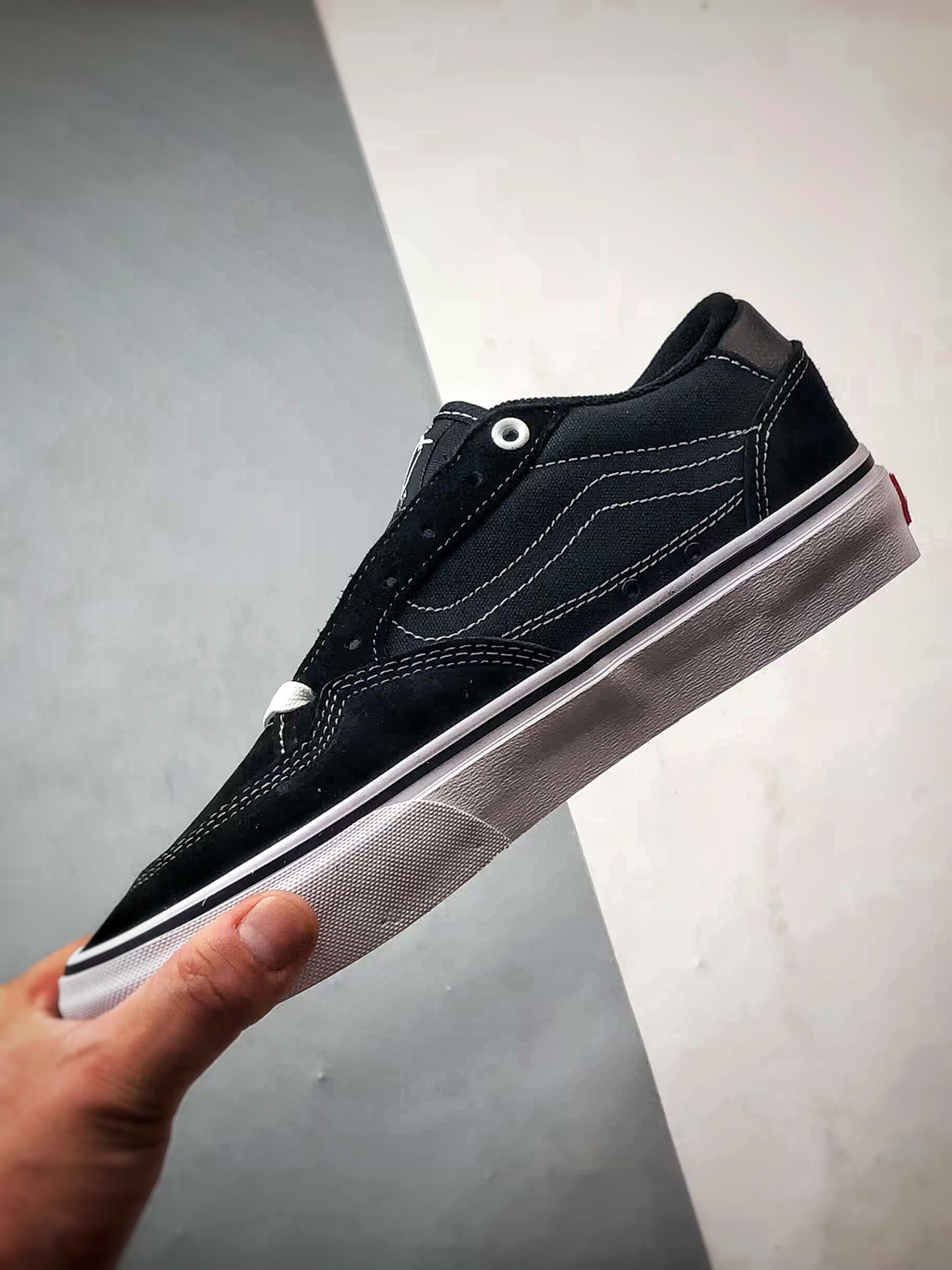 180 Vans Skate Rowan Pro 黑白 经典百搭 轻便舒适专业滑板鞋 VN0A4TZCY28